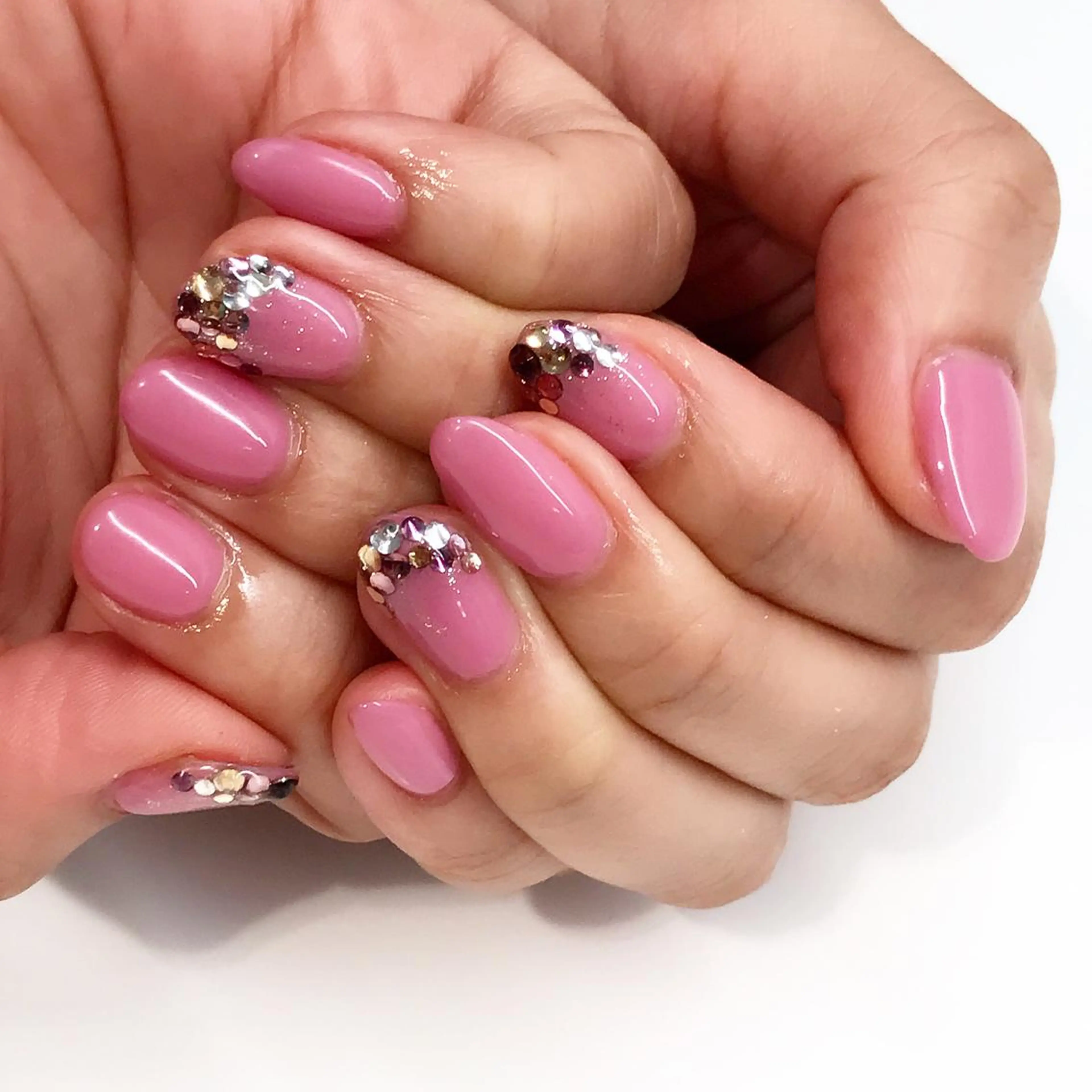 ネイル ハンドネイル 《カメレオン》 西田美輝のヘアスタイル