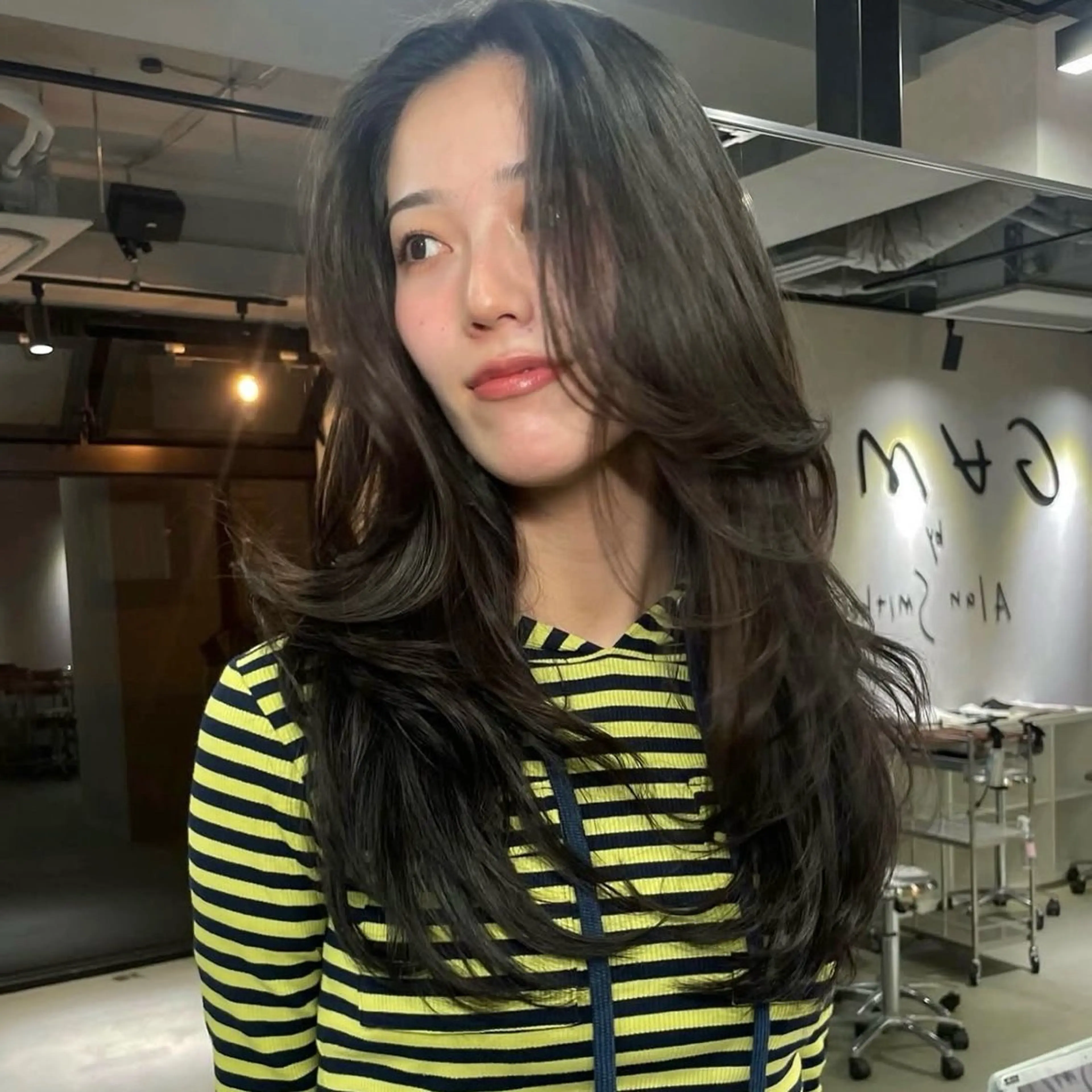 ロング カラー ブラウンカラー ダークブラウン 顔まわりレイヤー 髪質改善 レイヤーカット カット ヘアカラー 縮毛矯正 トリートメント レイヤー /髪質改善/ariのヘアスタイル