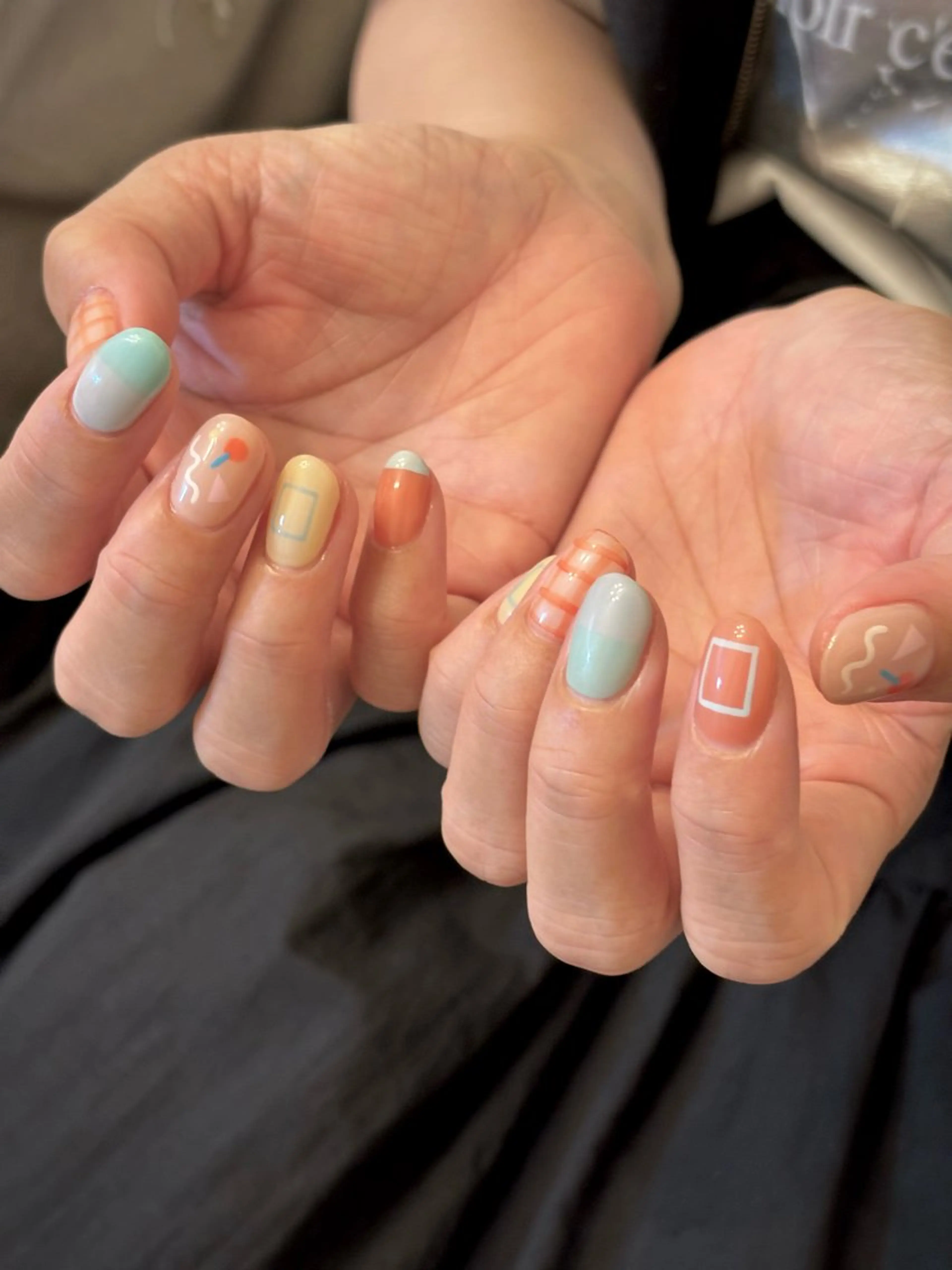 ネイル フットネイル ジェルネイル マグネットネイル ニュアンスネイル ワンカラーネイル ハンドネイル illum hicariのネイルデザイン