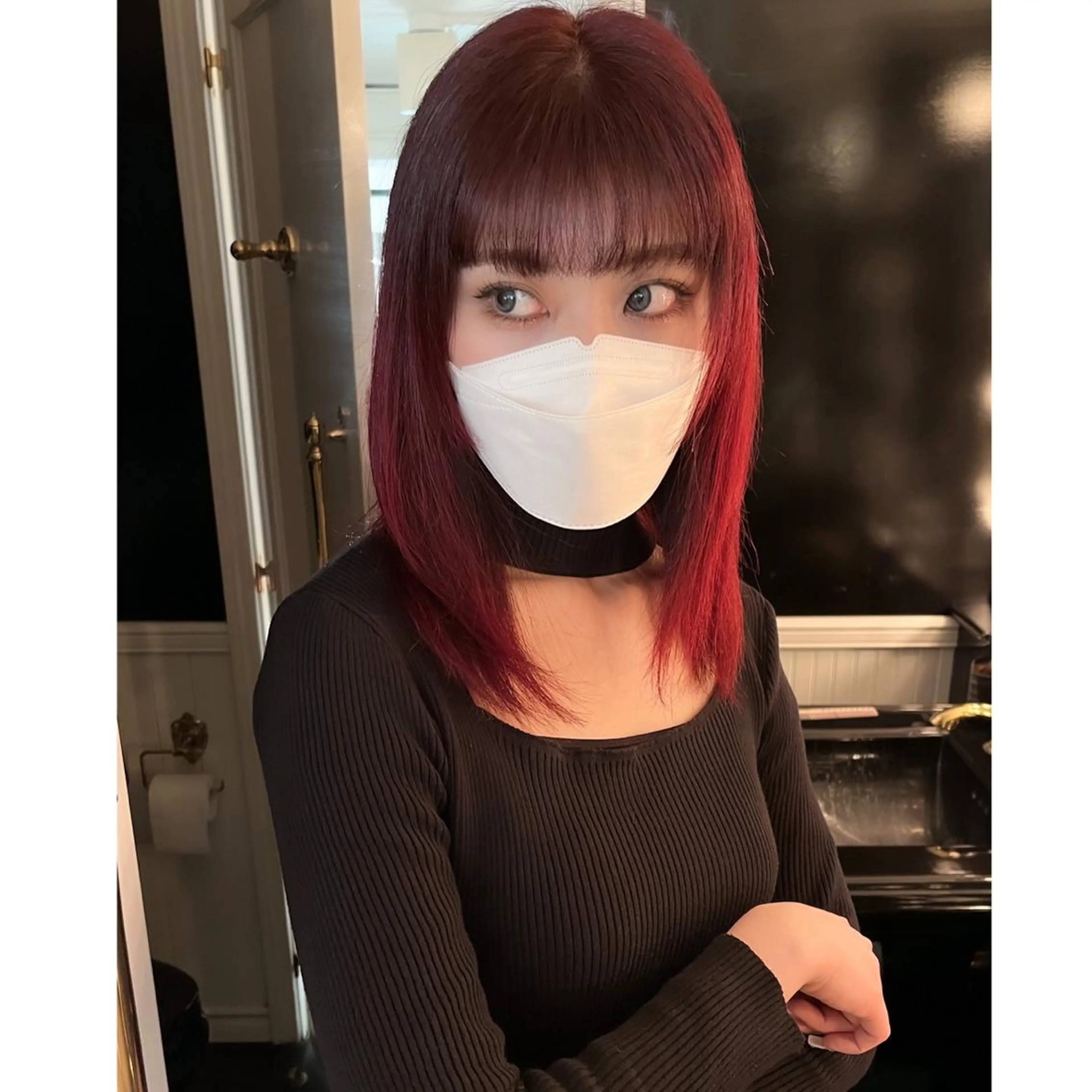 セミロング カラー ブリーチ ヘアカラー LOTTA CUCCI所属・miyu /トレンド カラー×艶髪のヘアスタイル