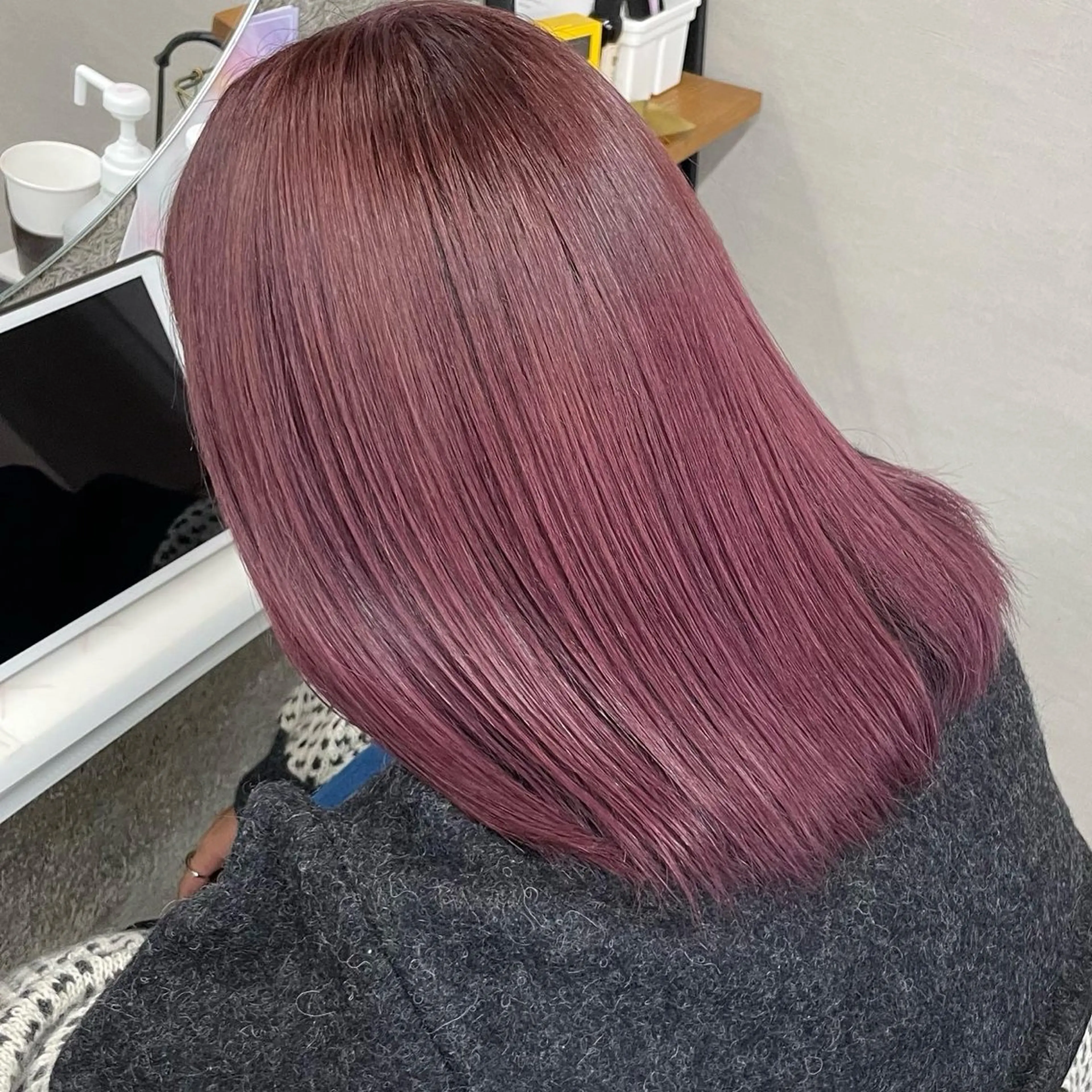 ミディアム カラー ヘアカラー トリートメント Lull (シェアサロンReco VIProom)所属・Lull1人美容室 バレイヤージュのヘアスタイル