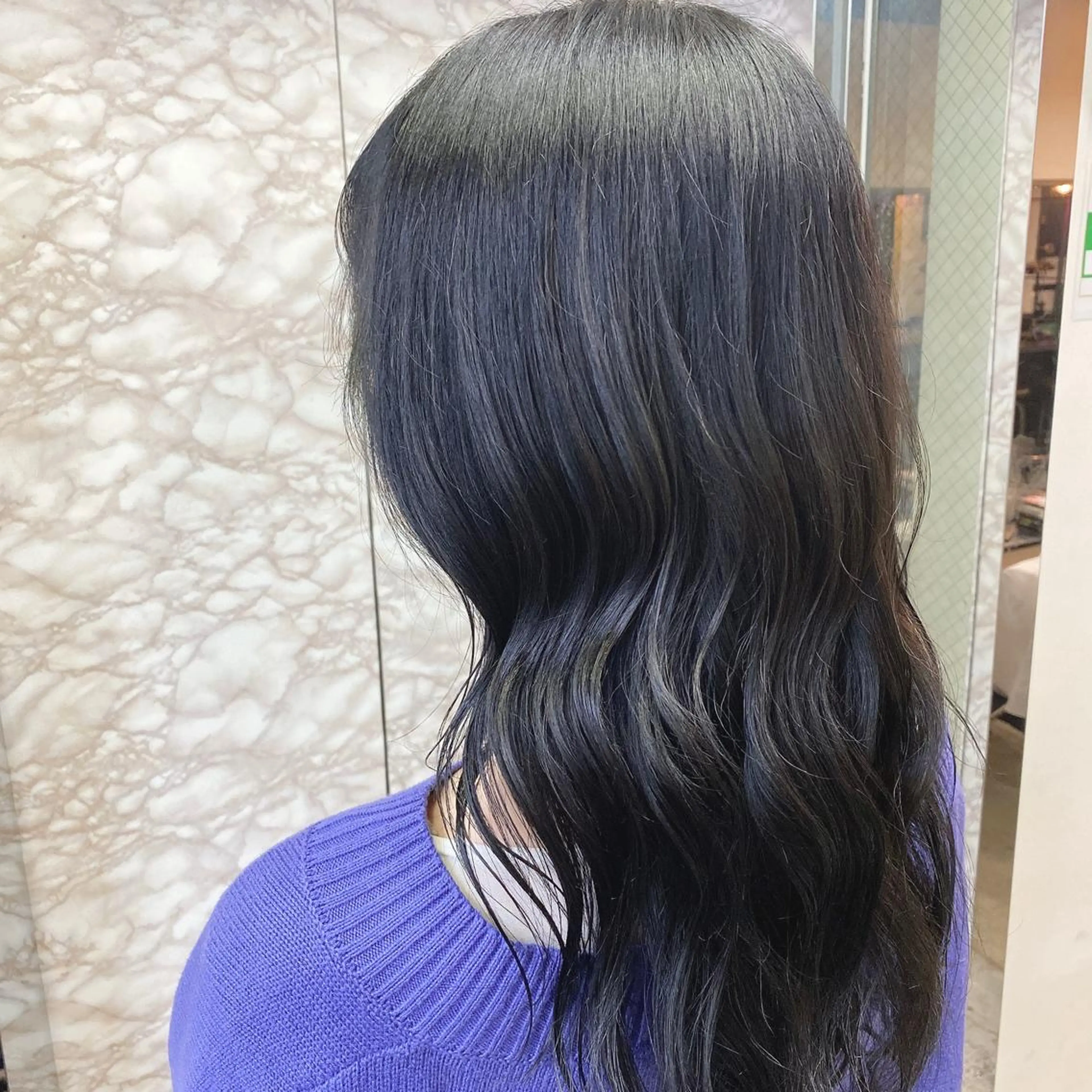 ミディアム カラー ネイビーカラー カット ヘアカラー トリートメント Steelo  渋谷所属・✴︎赤み除去カラー daichi✴︎のヘアスタイル