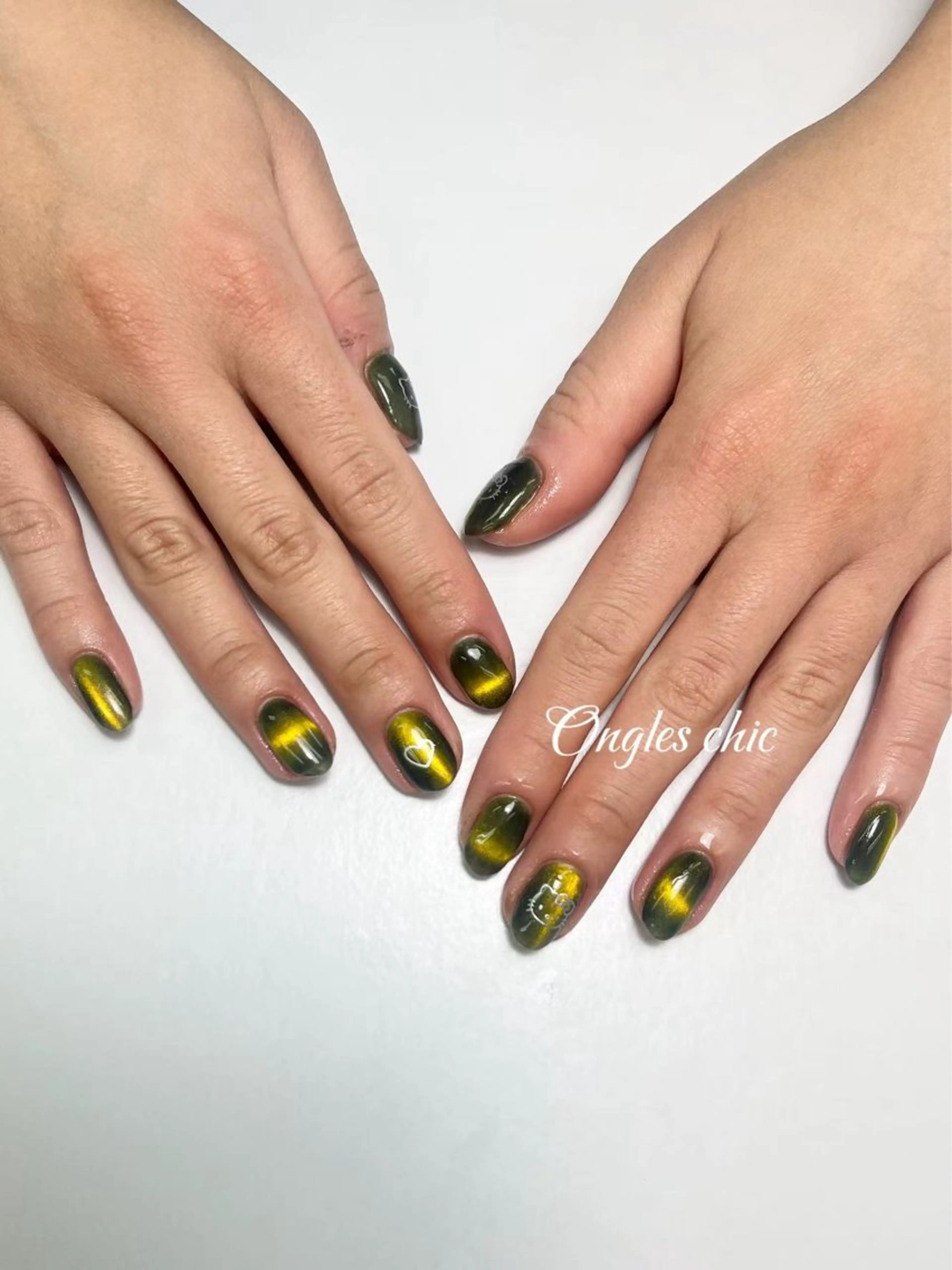 ネイル ハンドネイル ongles chicのネイルデザイン