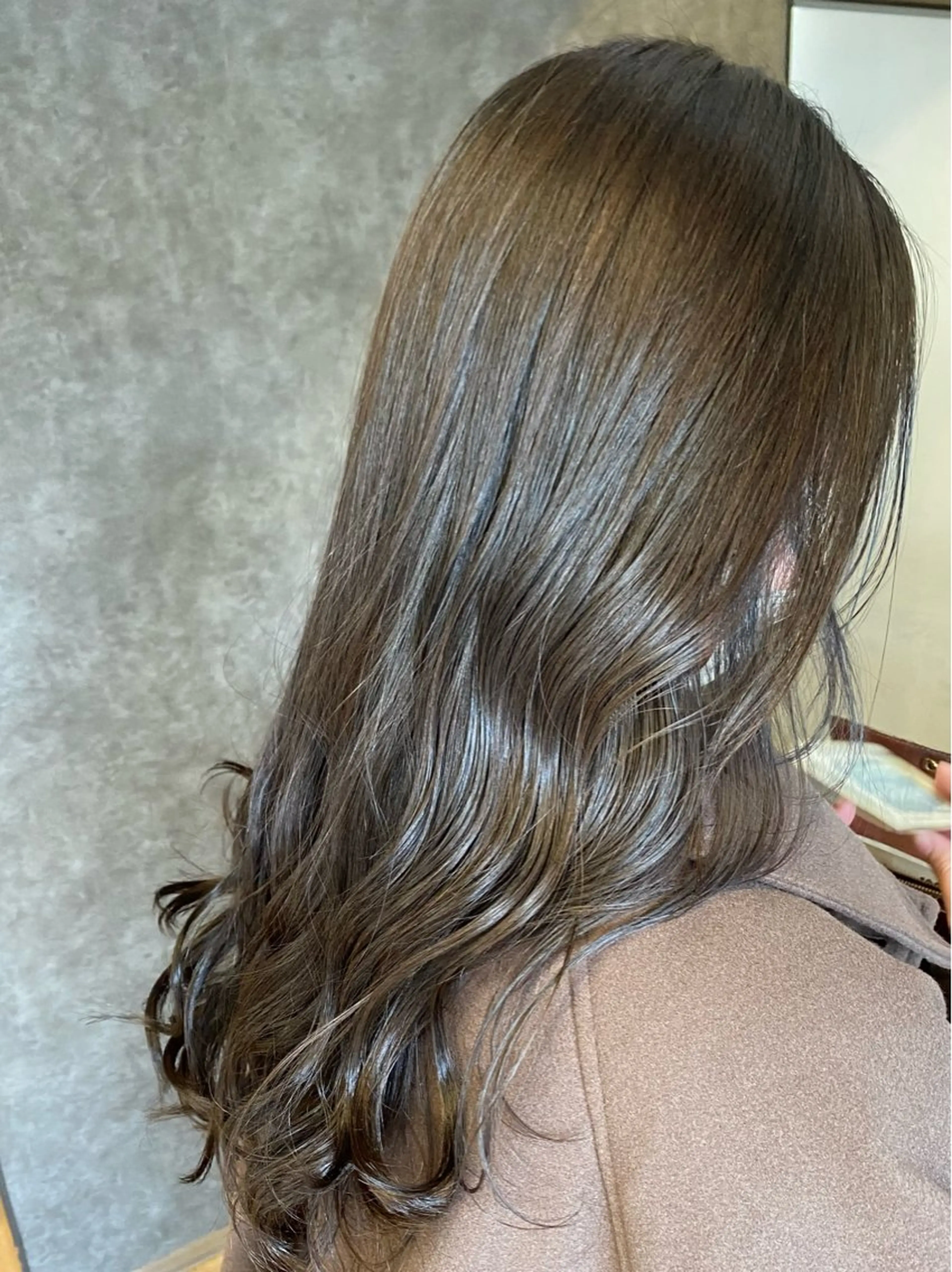 セミロング シムラ カイゲンのヘアスタイル