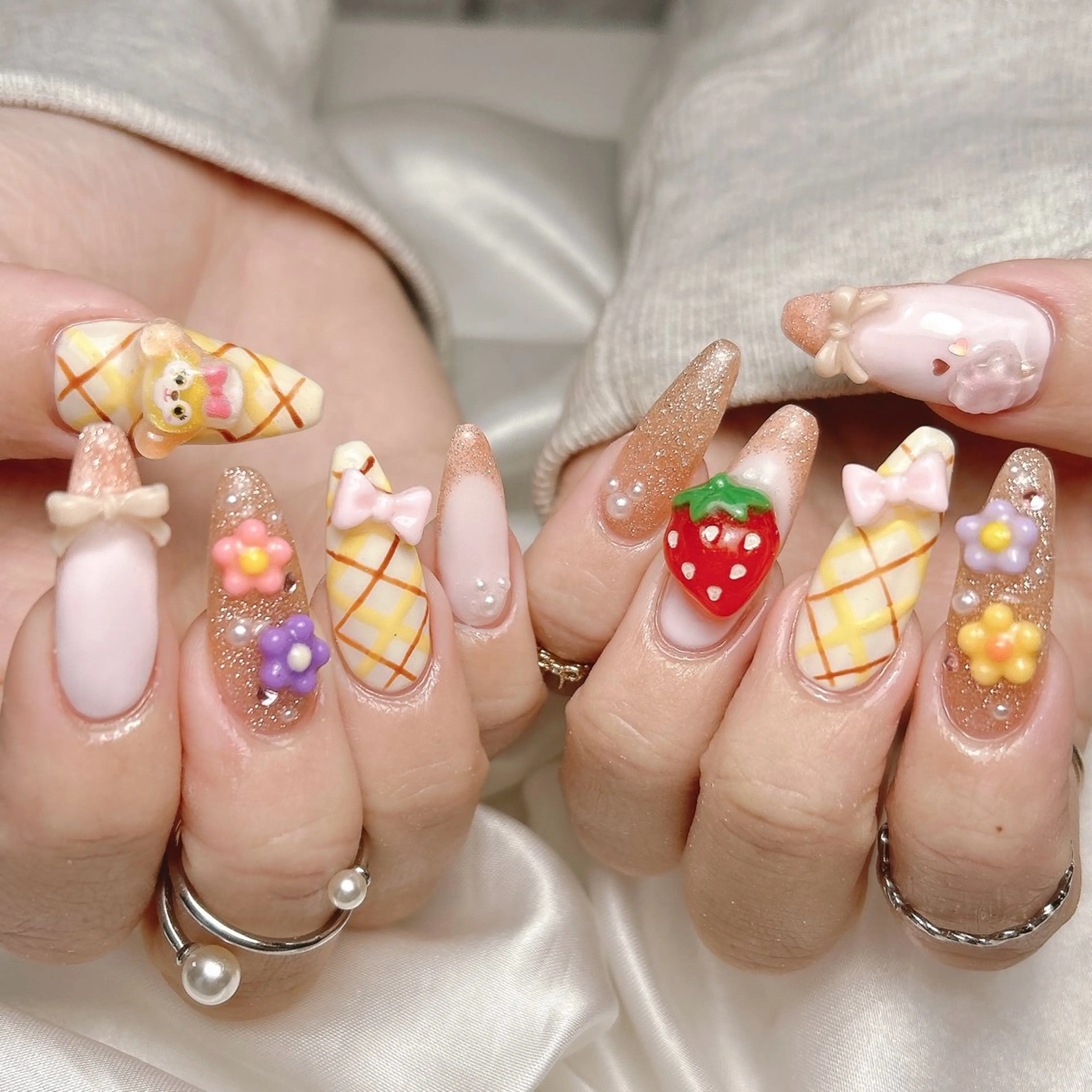 ネイル ハンドネイル junna のぞいてねのネイルデザイン