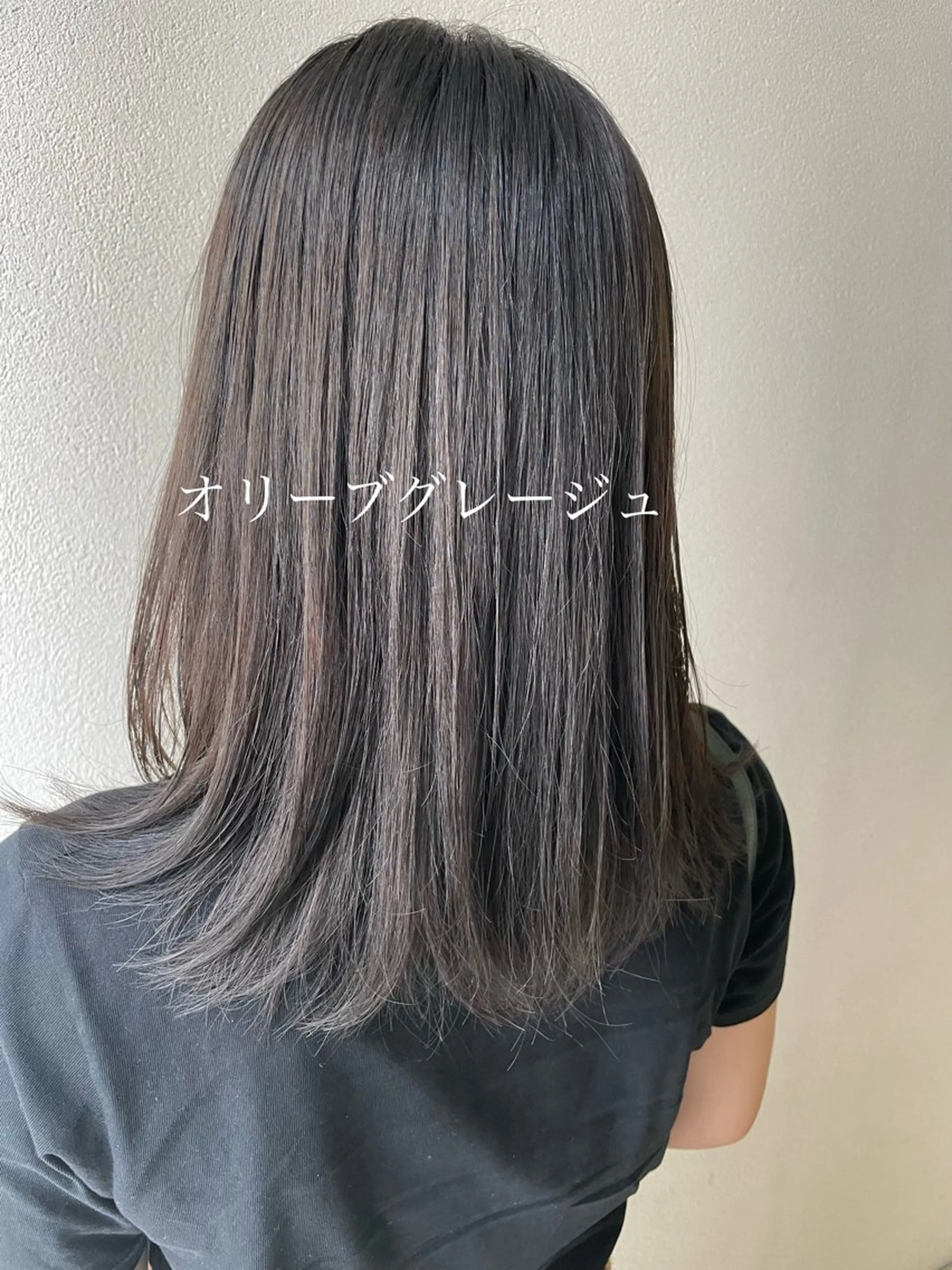 ミディアム カラー 透明感カラー グレージュ オリーブグレージュ オリーブグレー 沢田 瞳のヘアスタイル