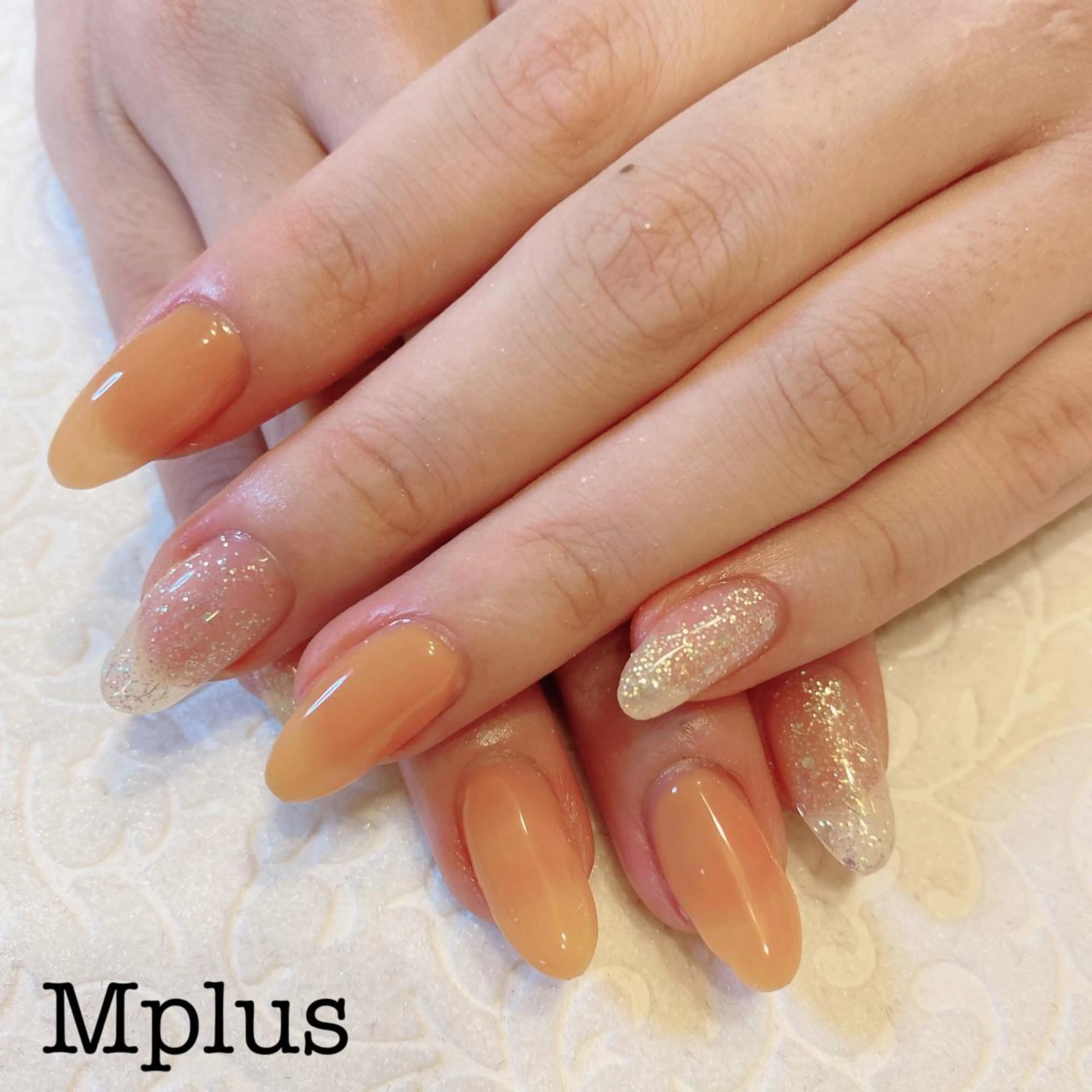 ネイル クリアネイル ゴールド ラメ(グリッター) オレンジ ハンドネイル Mplus miyukiのネイルデザイン