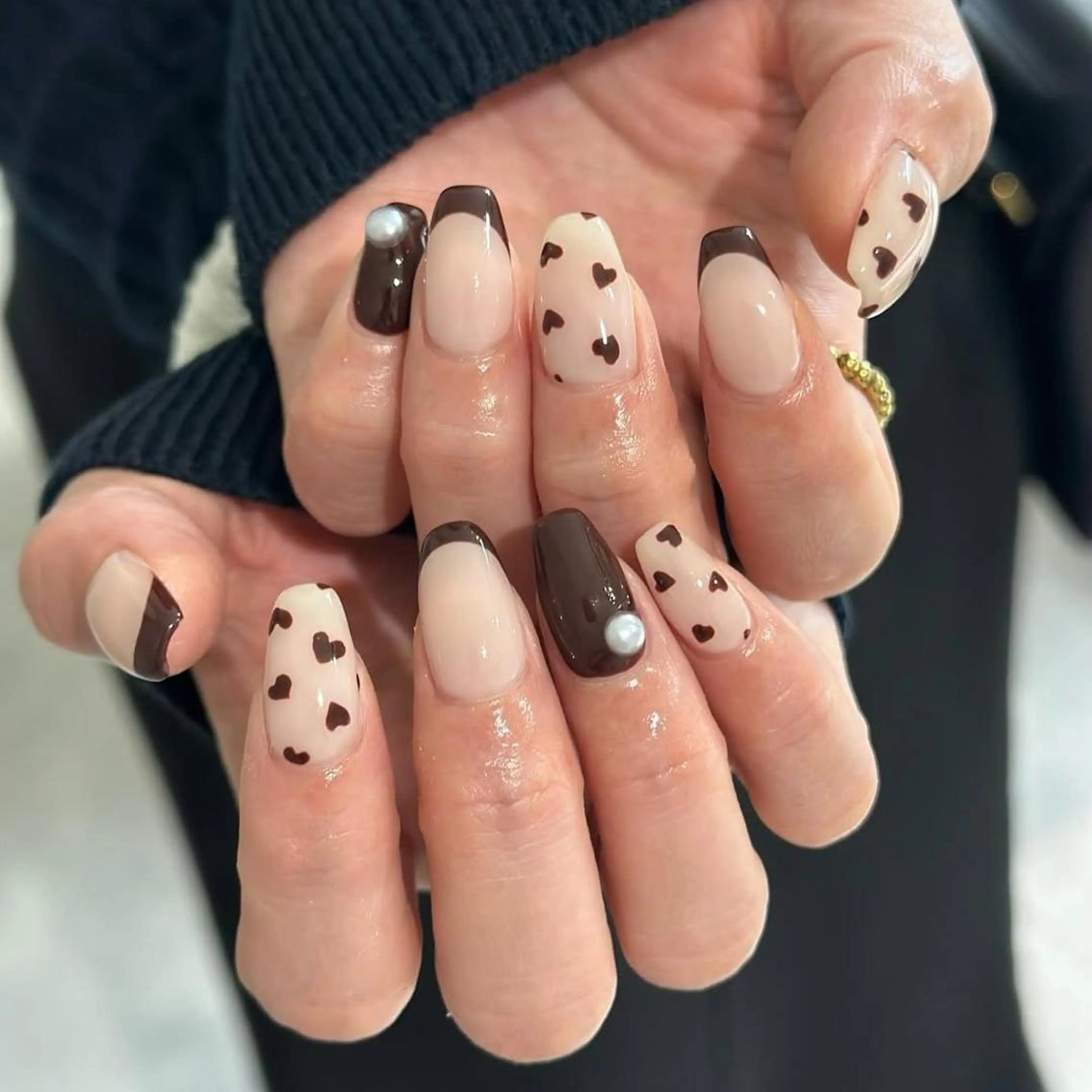 ネイル アートネイル フットネイル ジェルネイル ロングネイル マグネットネイル ハンドネイル DL•BEAUTY / AKANEのネイルデザイン