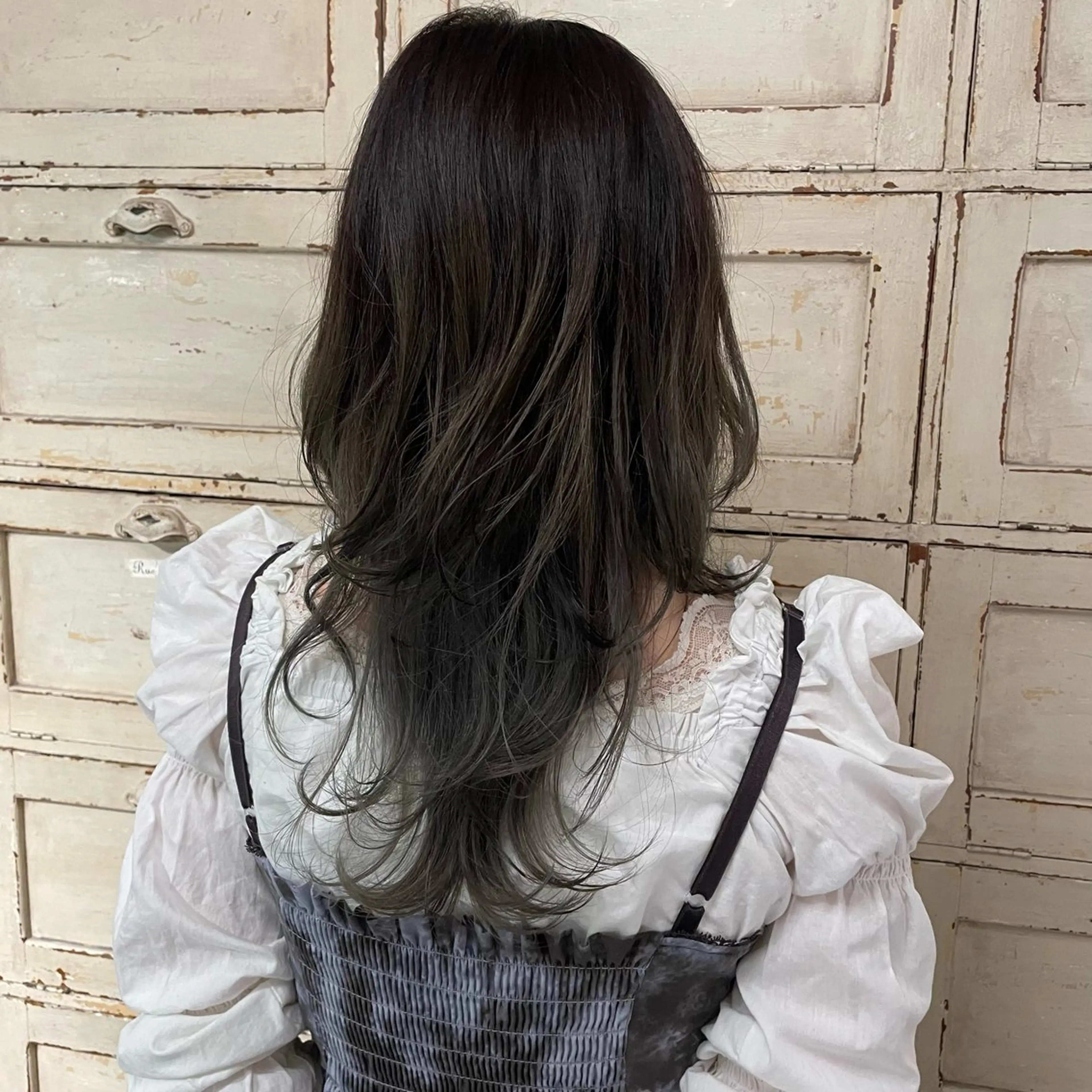 セミロング カット RorriM natsuのヘアスタイル