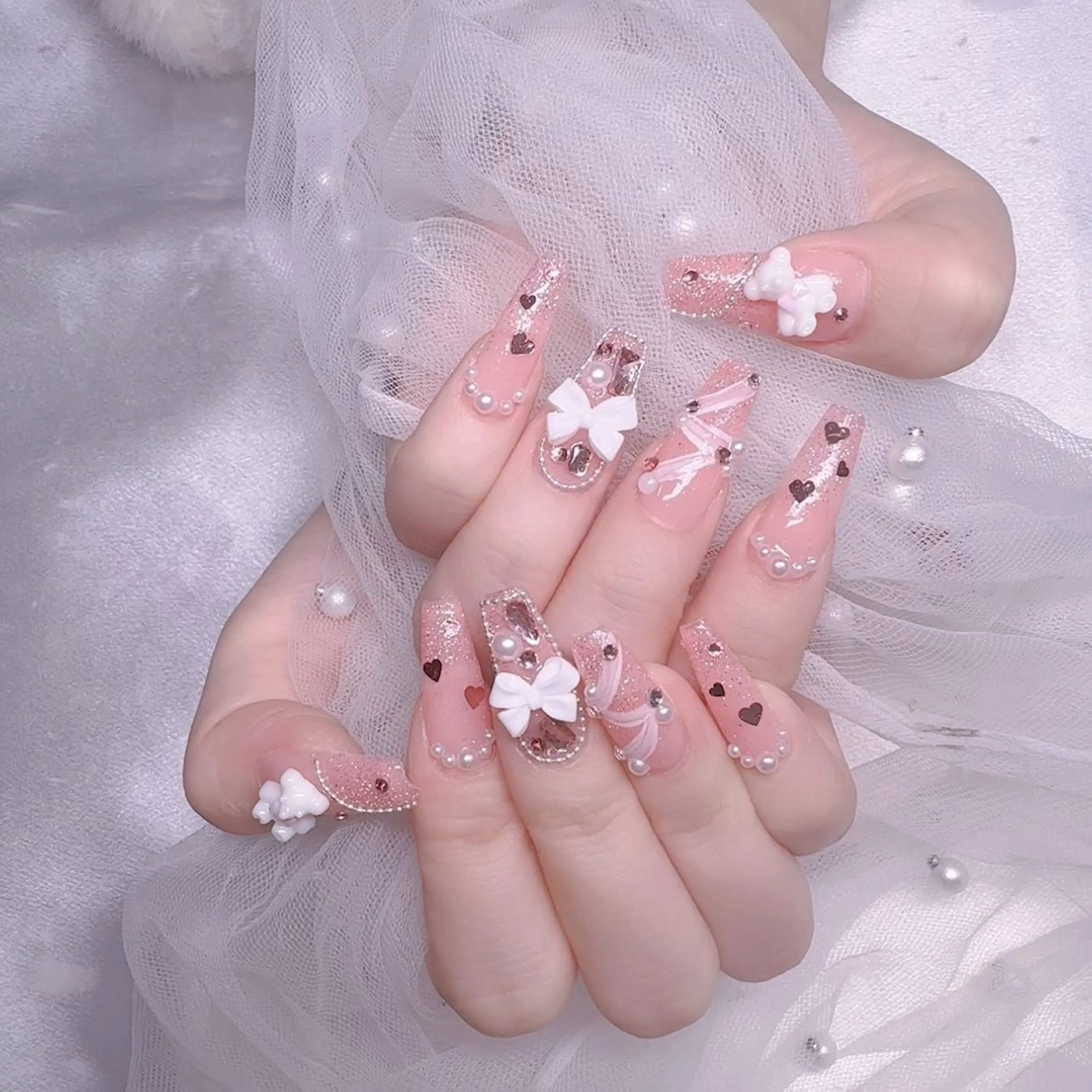 ネイル UMI ネイルサロン新宿🎀のネイルデザイン