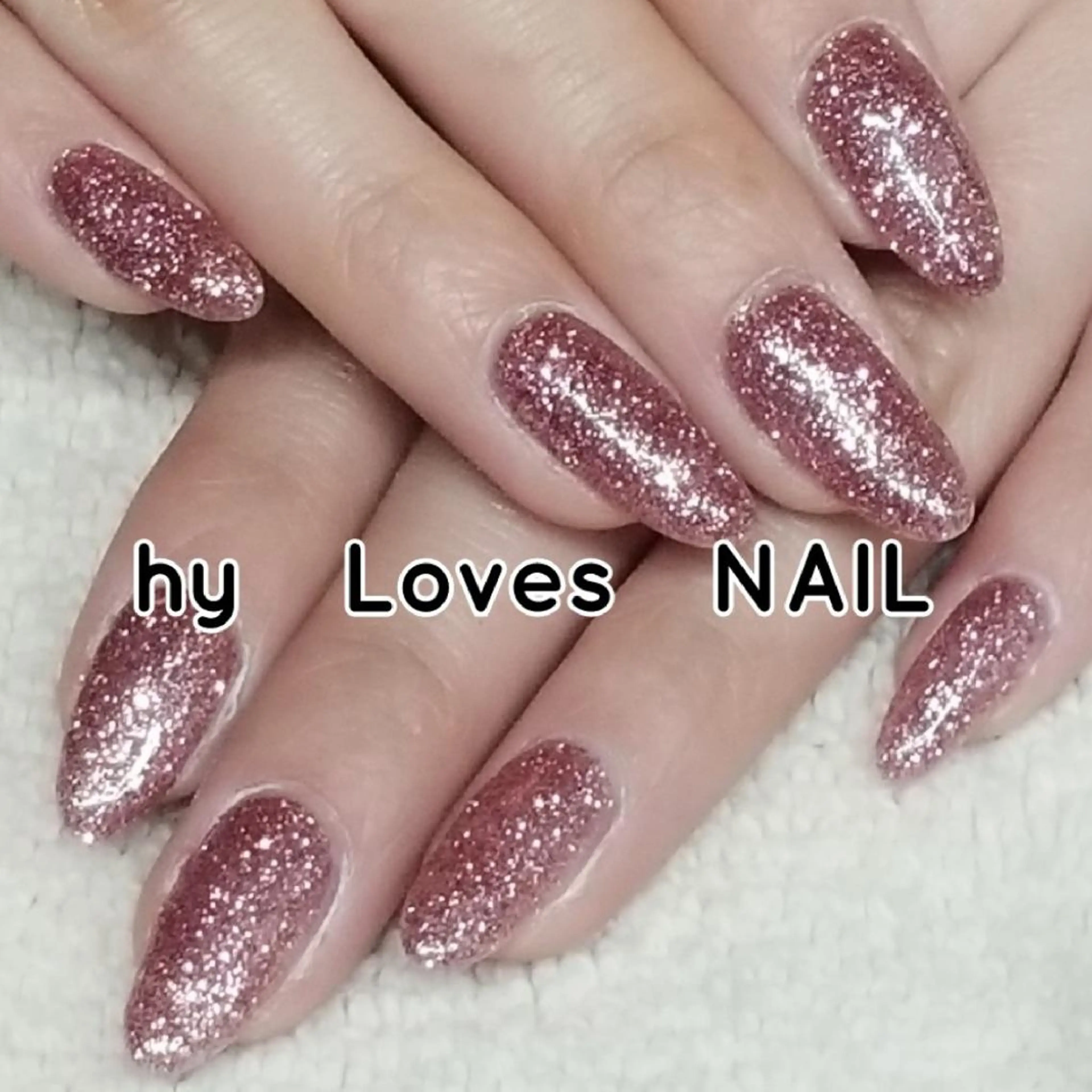 ネイル キラキラネイル ラメ(グリッター) ワンカラーネイル ピンク ハンドネイル よしだ ひろきのネイルデザイン