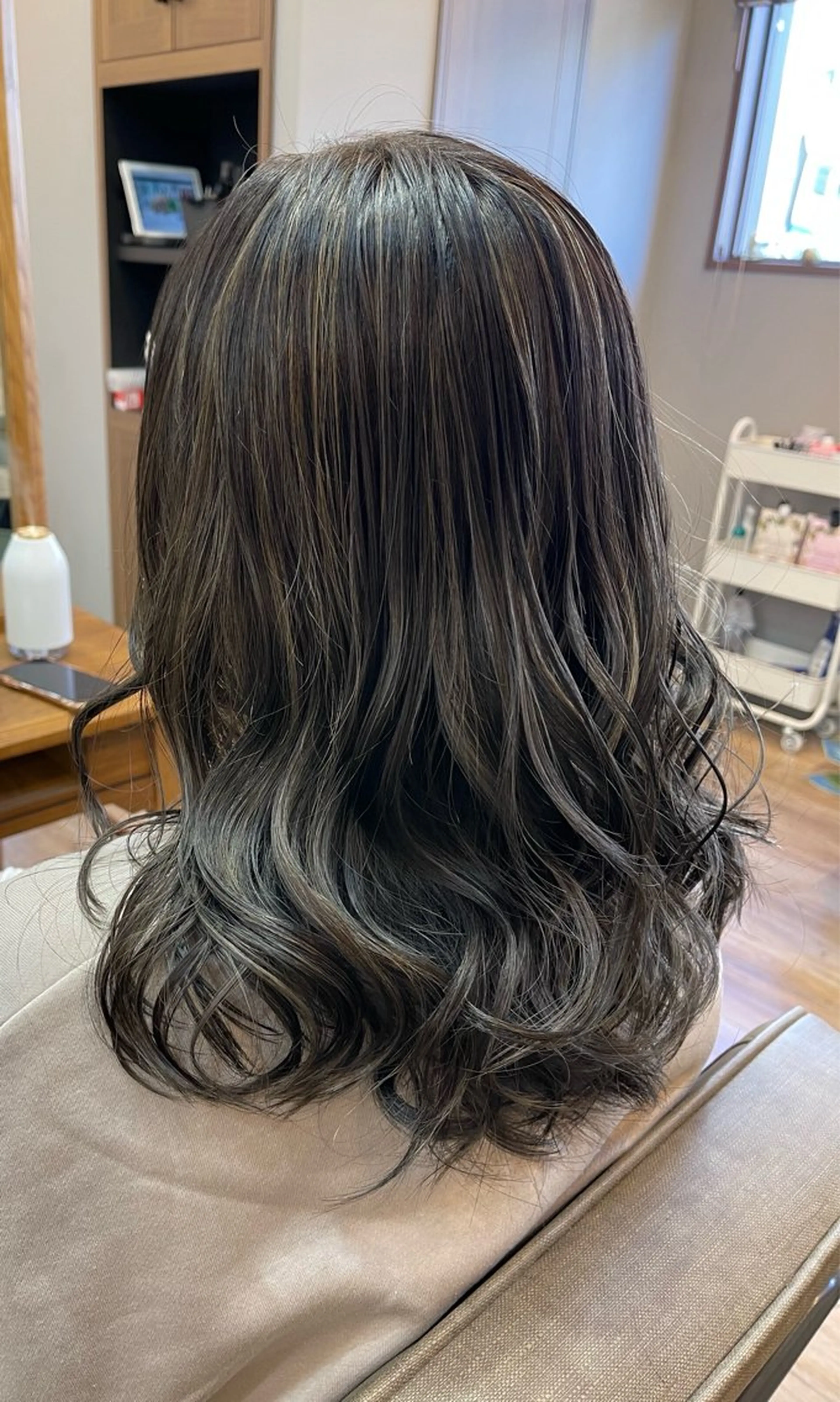 ミディアム カラー 縮毛矯正/ハイトーン ❤︎❤︎YURINOのヘアスタイル