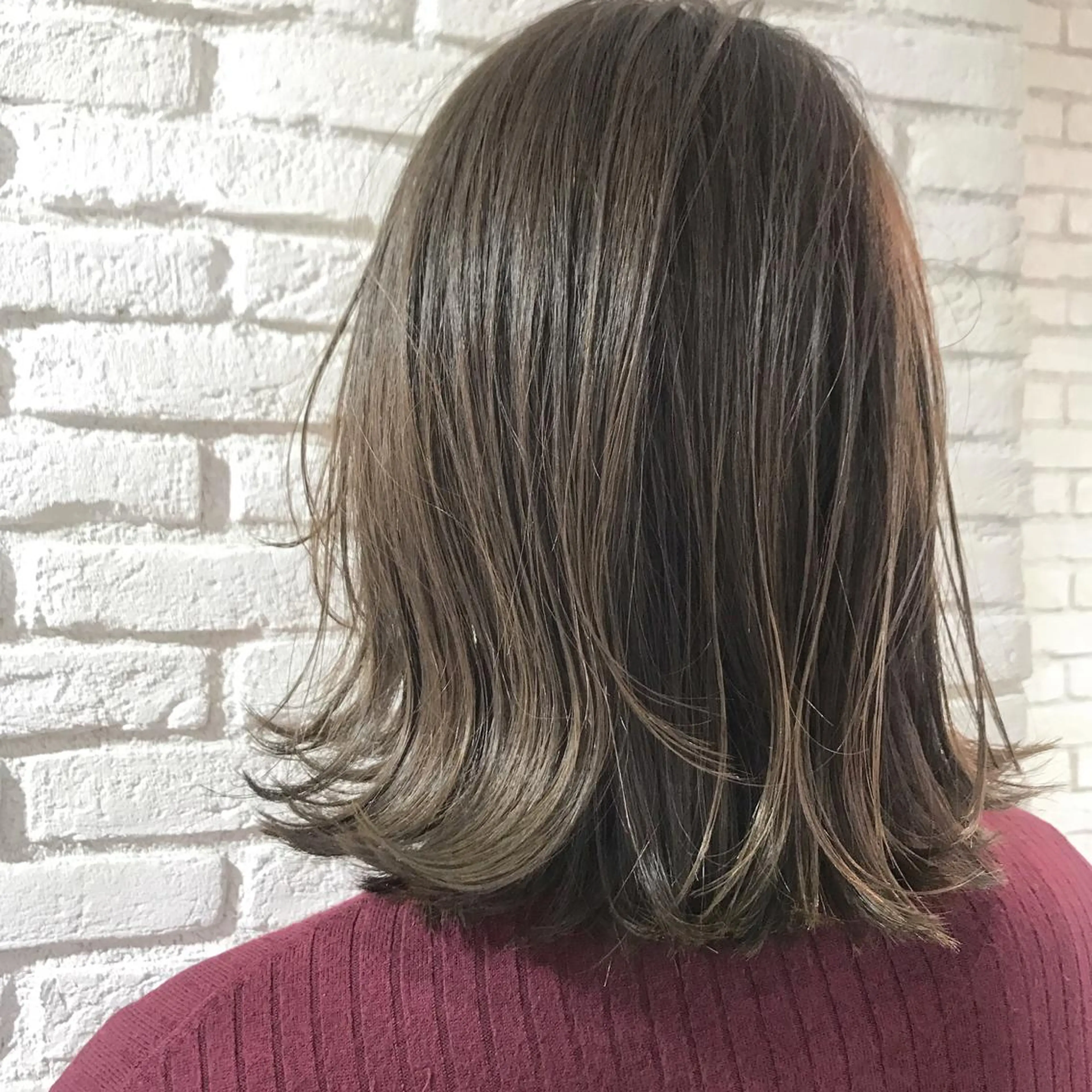 ミディアム カラー 顔周りカット 伊 杏のヘアスタイル