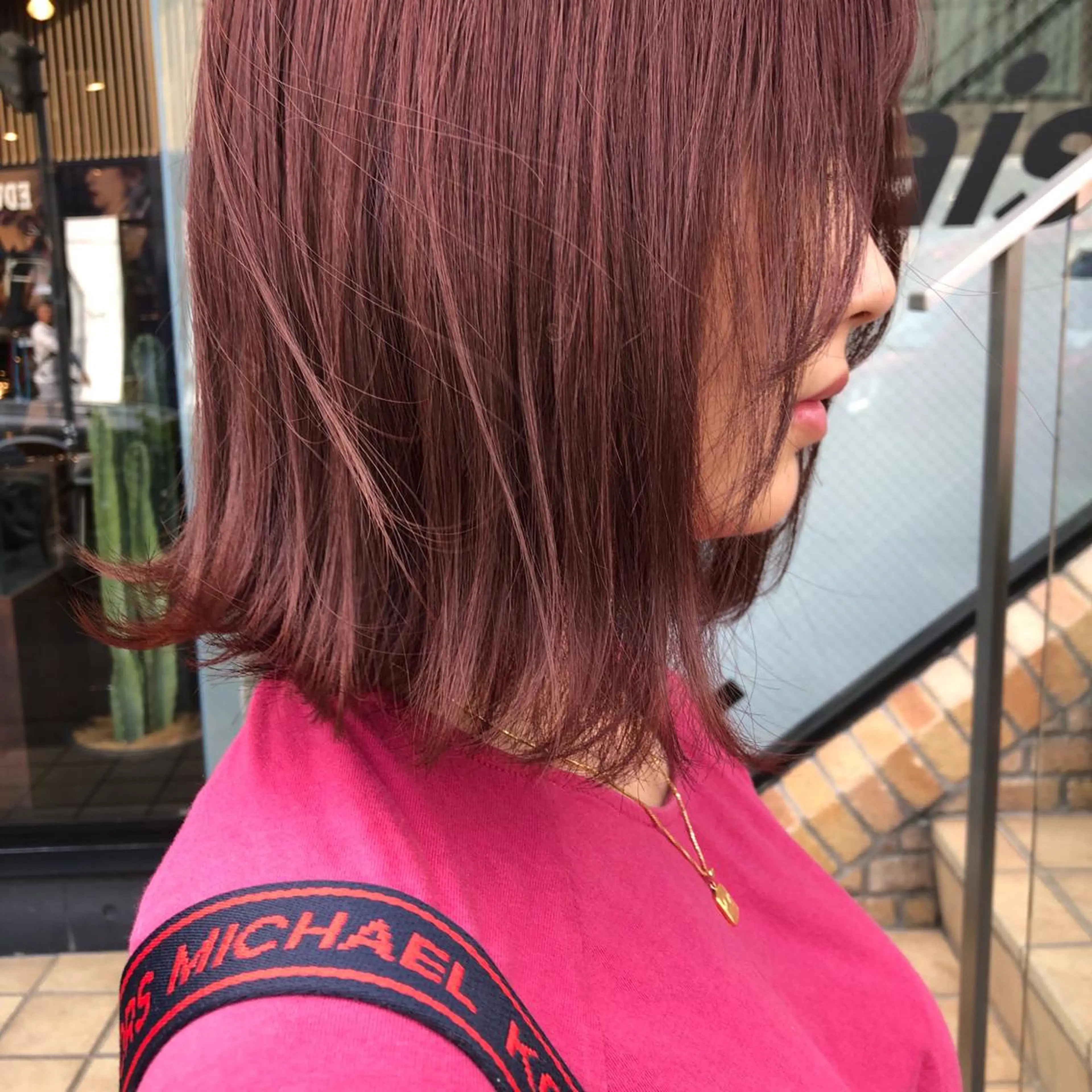 ミディアム カラー パーマ ヘアアレンジ 八巻 晴香のヘアスタイル