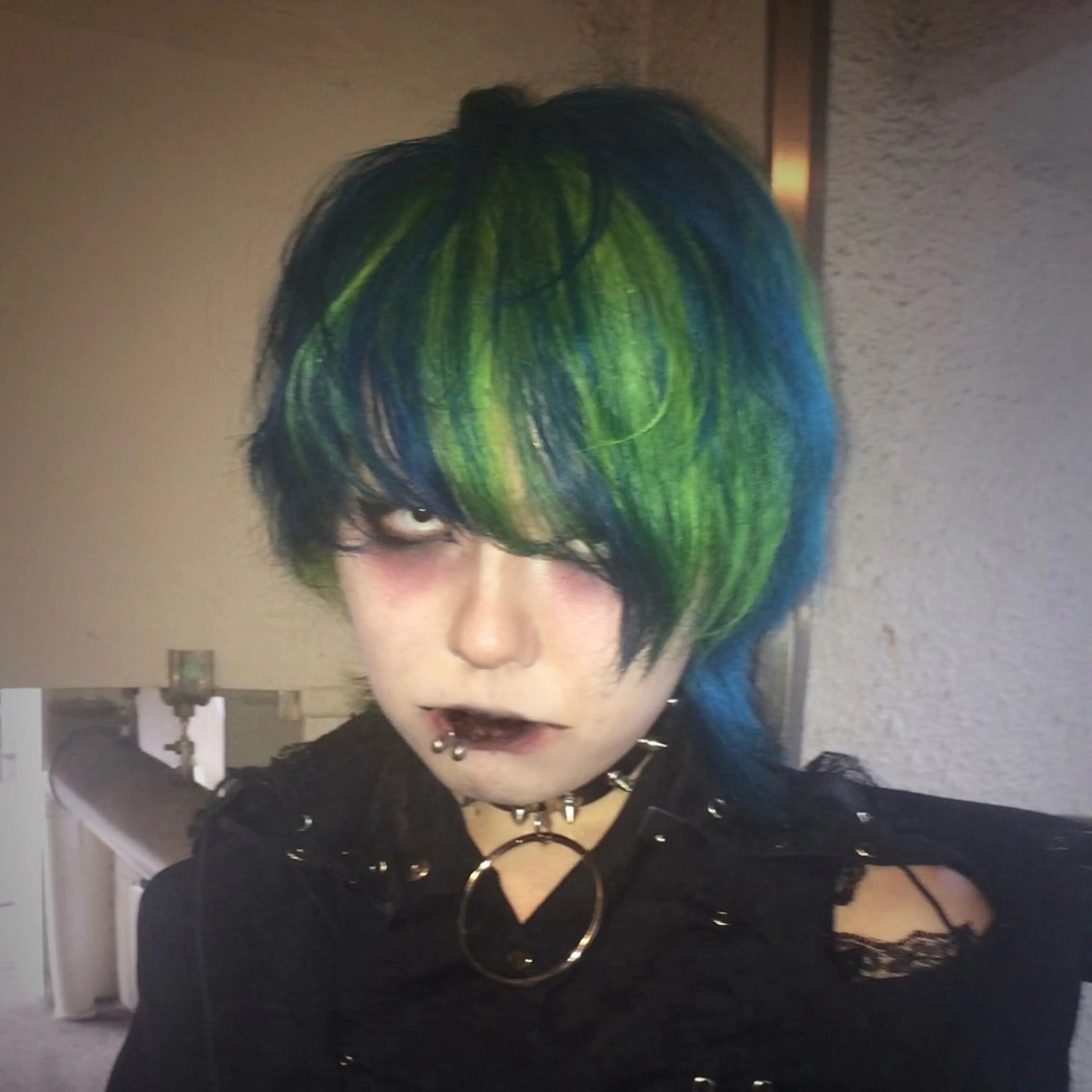 ミディアム カラー ヘアカラー ORGN.所属・にちか /似合う個性派カラーのヘアスタイル