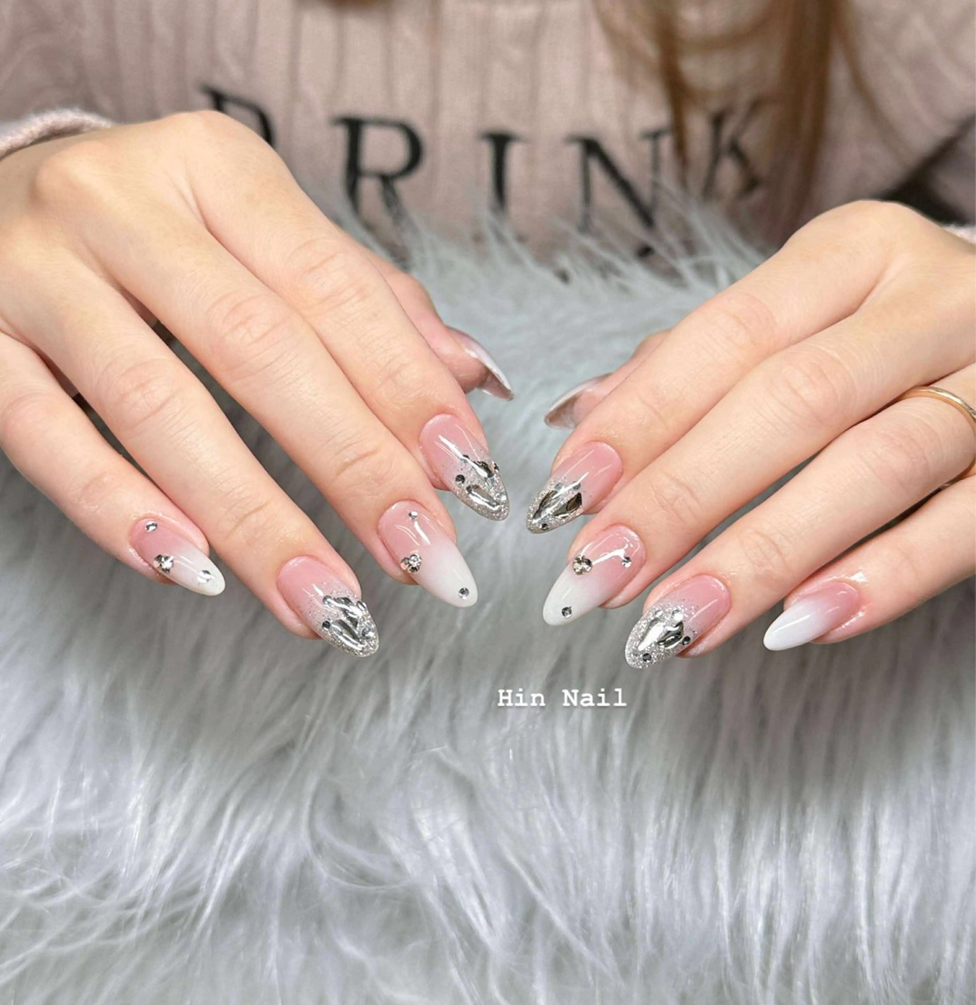 ネイル ハンドネイル HIN NAILのネイルデザイン