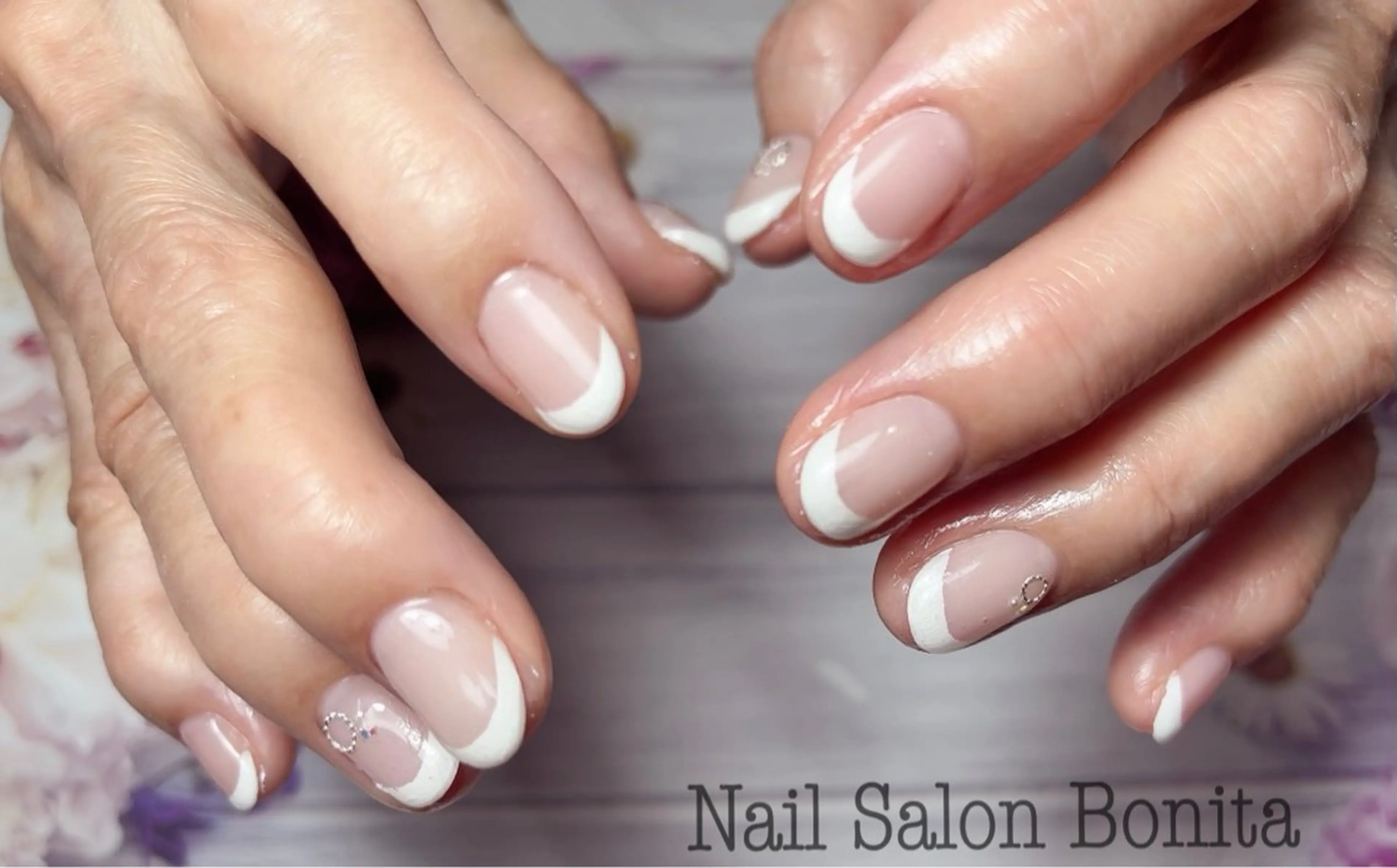 ネイル フレンチネイル オフィスネイル ハンドネイル Nail Salon Bonita所属・フィルイン施術 SHIZUKAのネイルデザイン