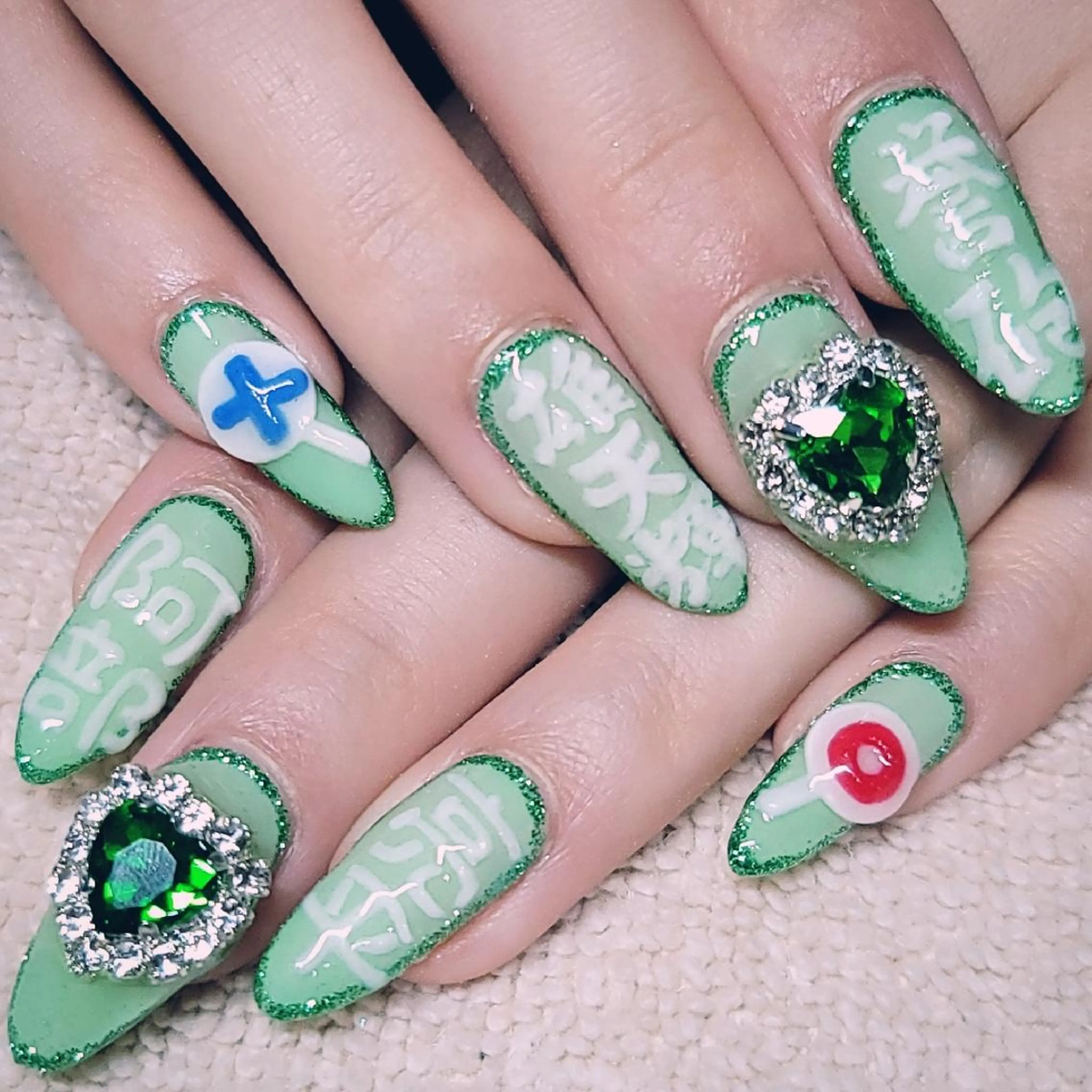 ネイル ゴージャス グリーン ハート ラメ(グリッター) 持ち込み ハンドネイル よしだ ひろきのネイルデザイン