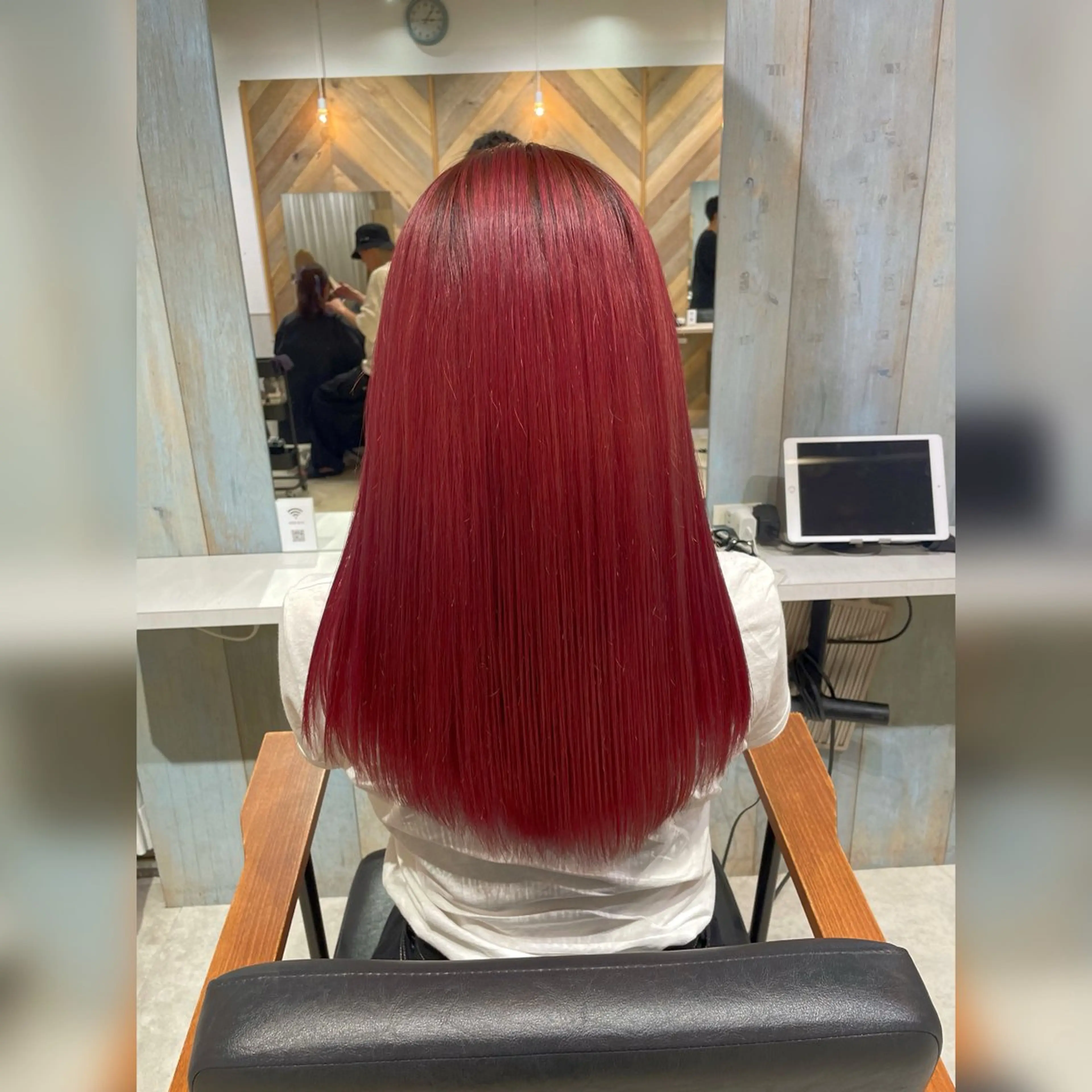 ロング ヘアカラー ルーズシャドウ/ 波巻き💠大塩威吹のヘアスタイル