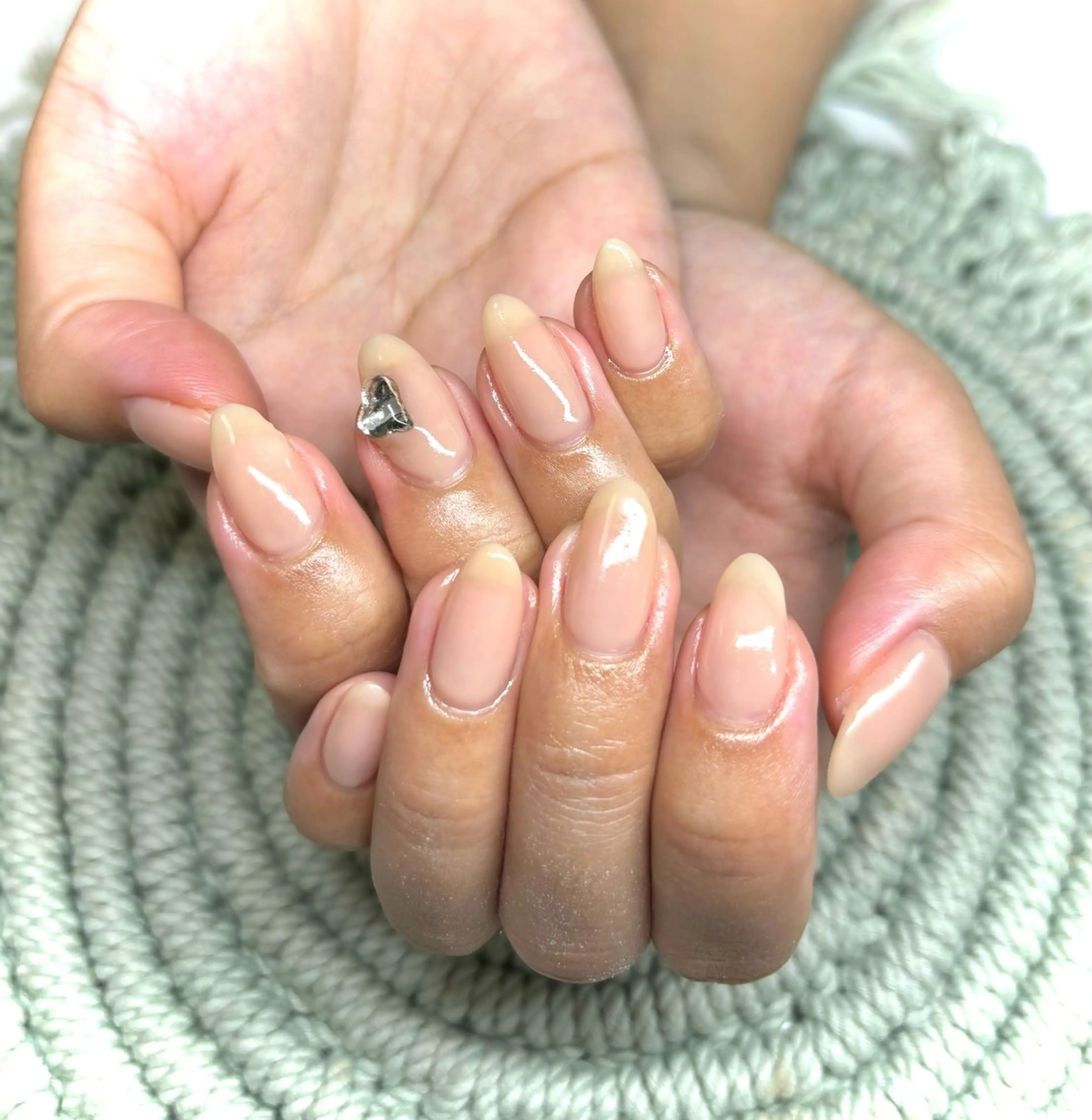 ミディアム ハンドネイル GG houseのネイルデザイン