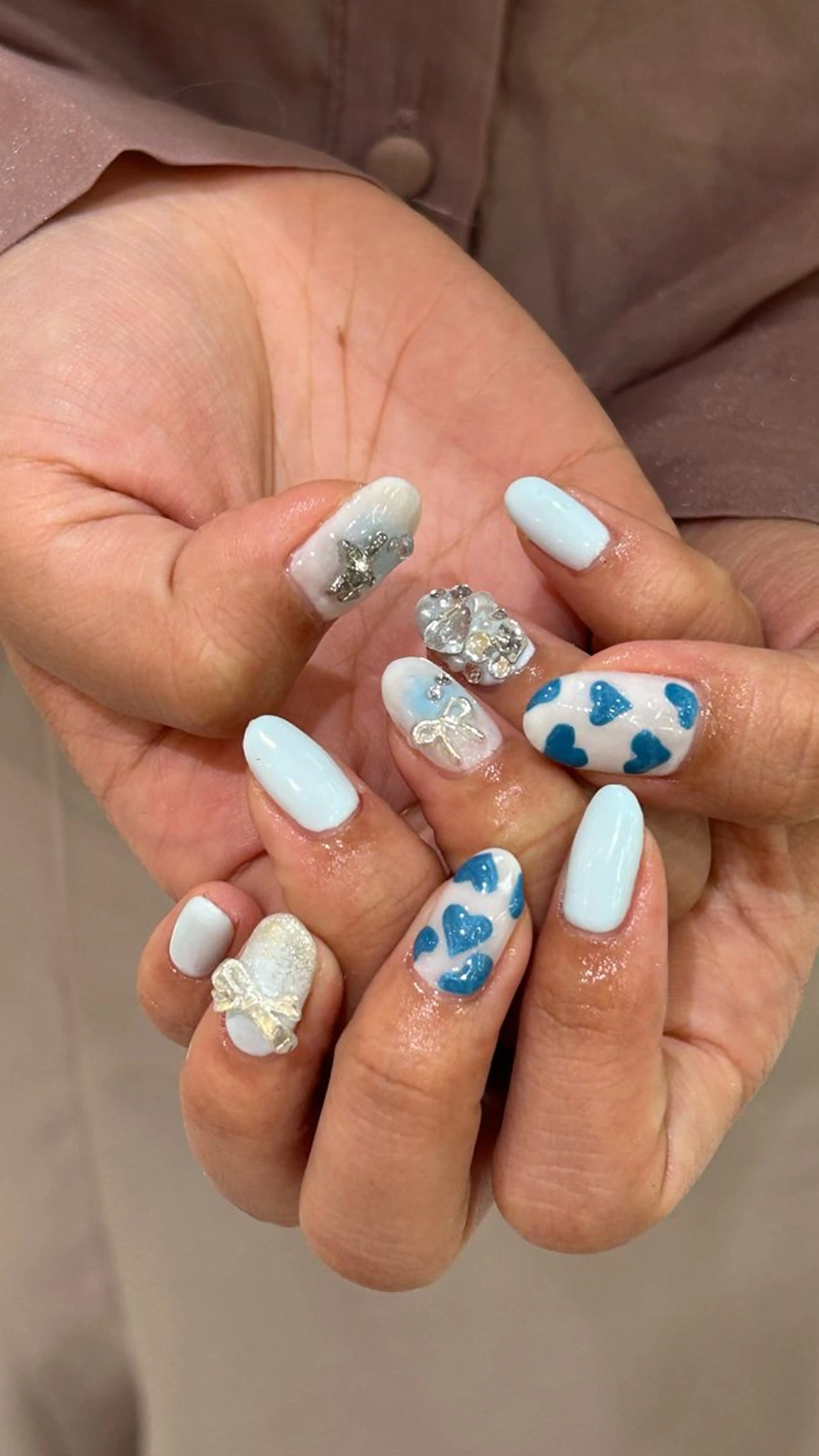 ネイル ꪆৎ平行アーチ ྀི ワカナの眉毛・アイブロウイメージ