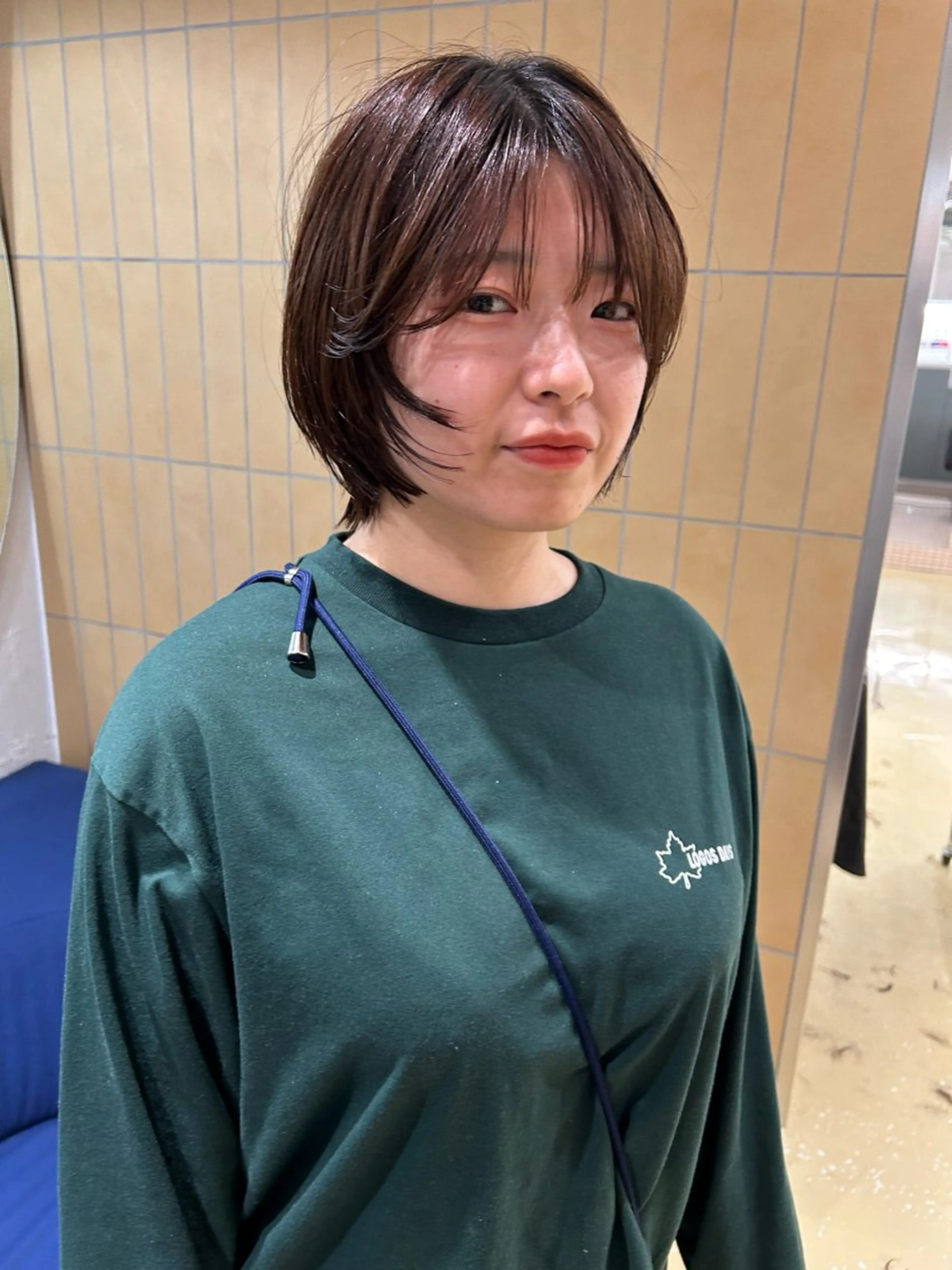 ショート hen所属・心斎橋/レイヤー/ ブリーチ/モエのヘアスタイル