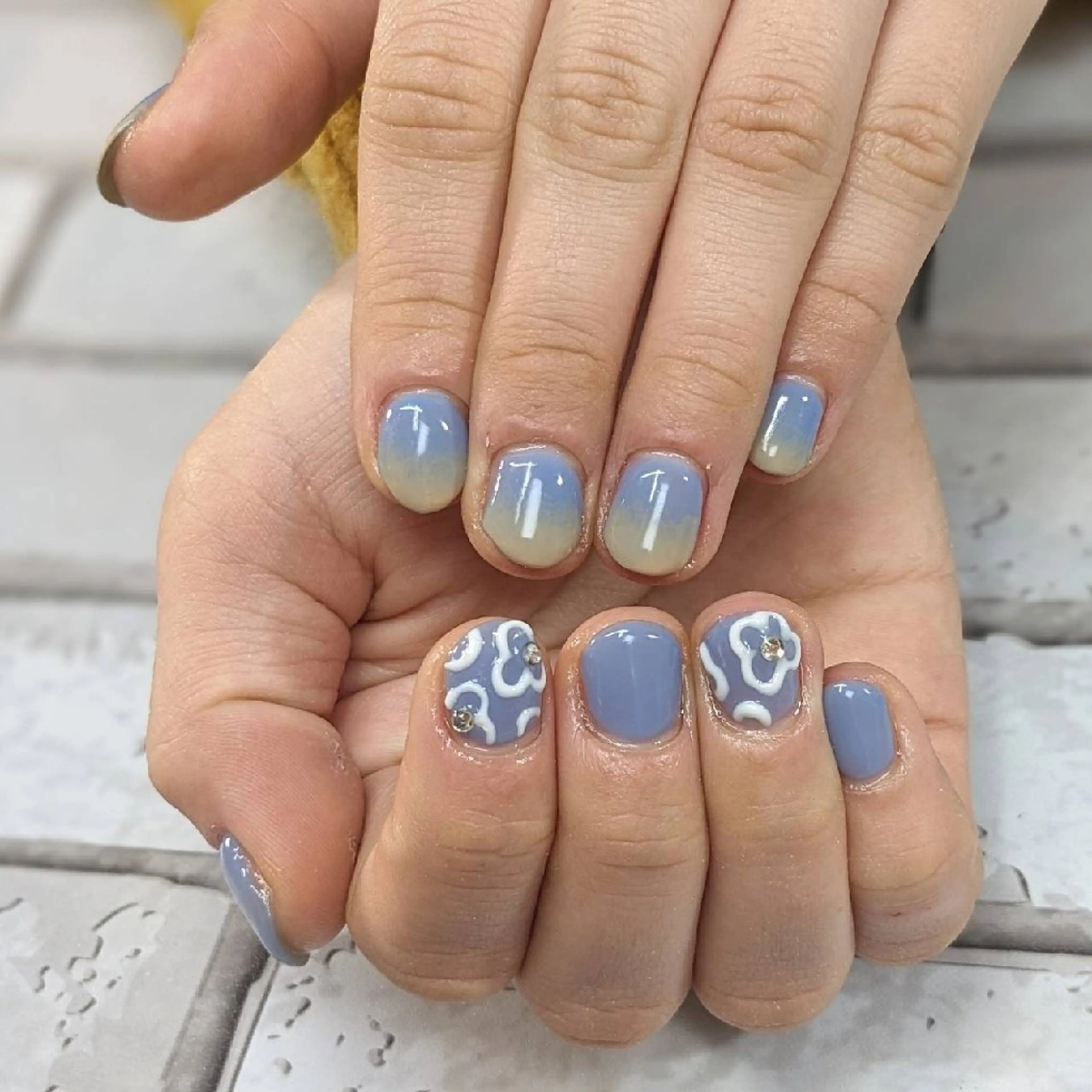 ネイル フラワーネイル ぷっくりネイル ハンドネイル ネイルサロンベルティ .keikoのネイルデザイン