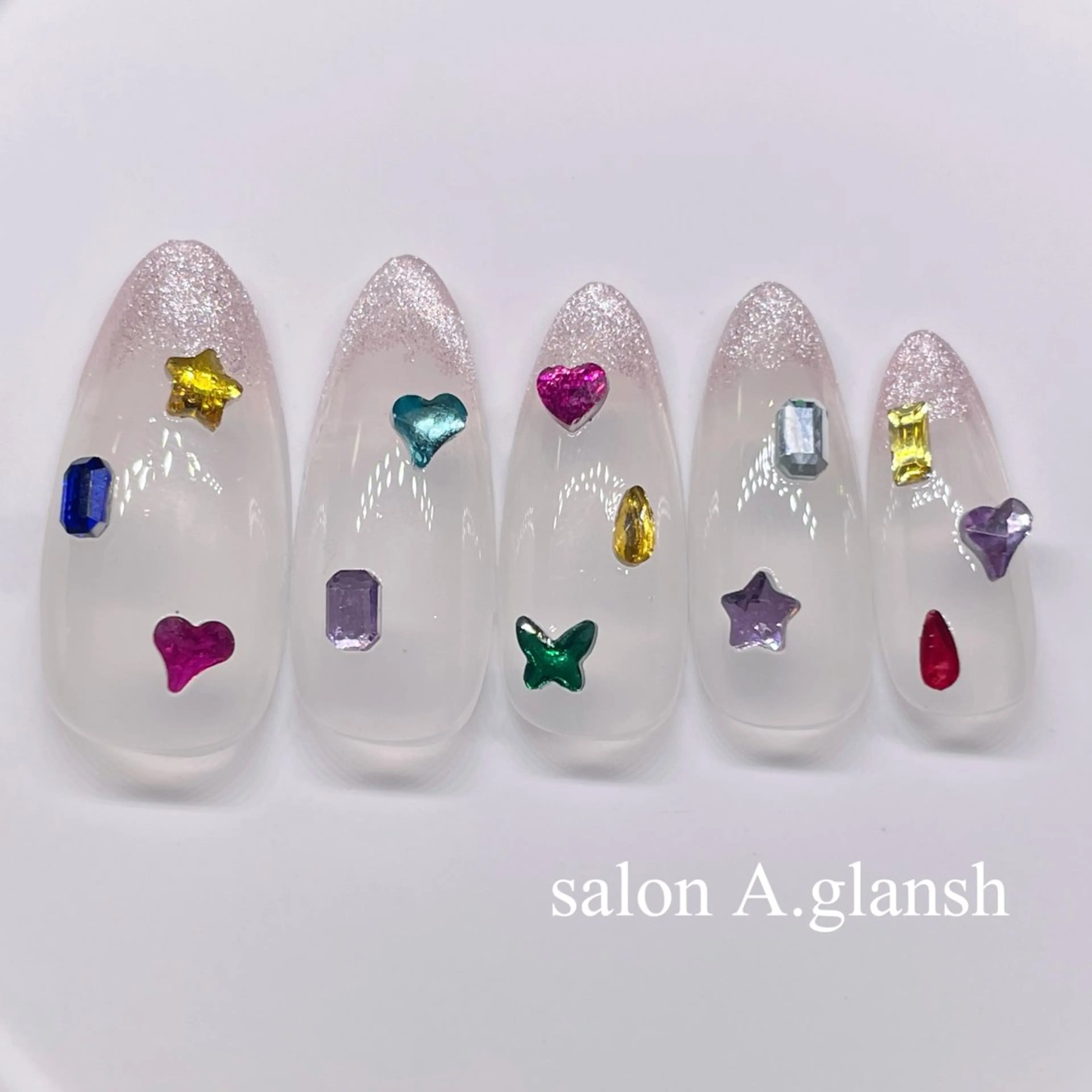 ネイル ハンドネイル salon A.glansh所属・肌質改善salon♪ 効果がわかる♪南森町のネイルデザイン