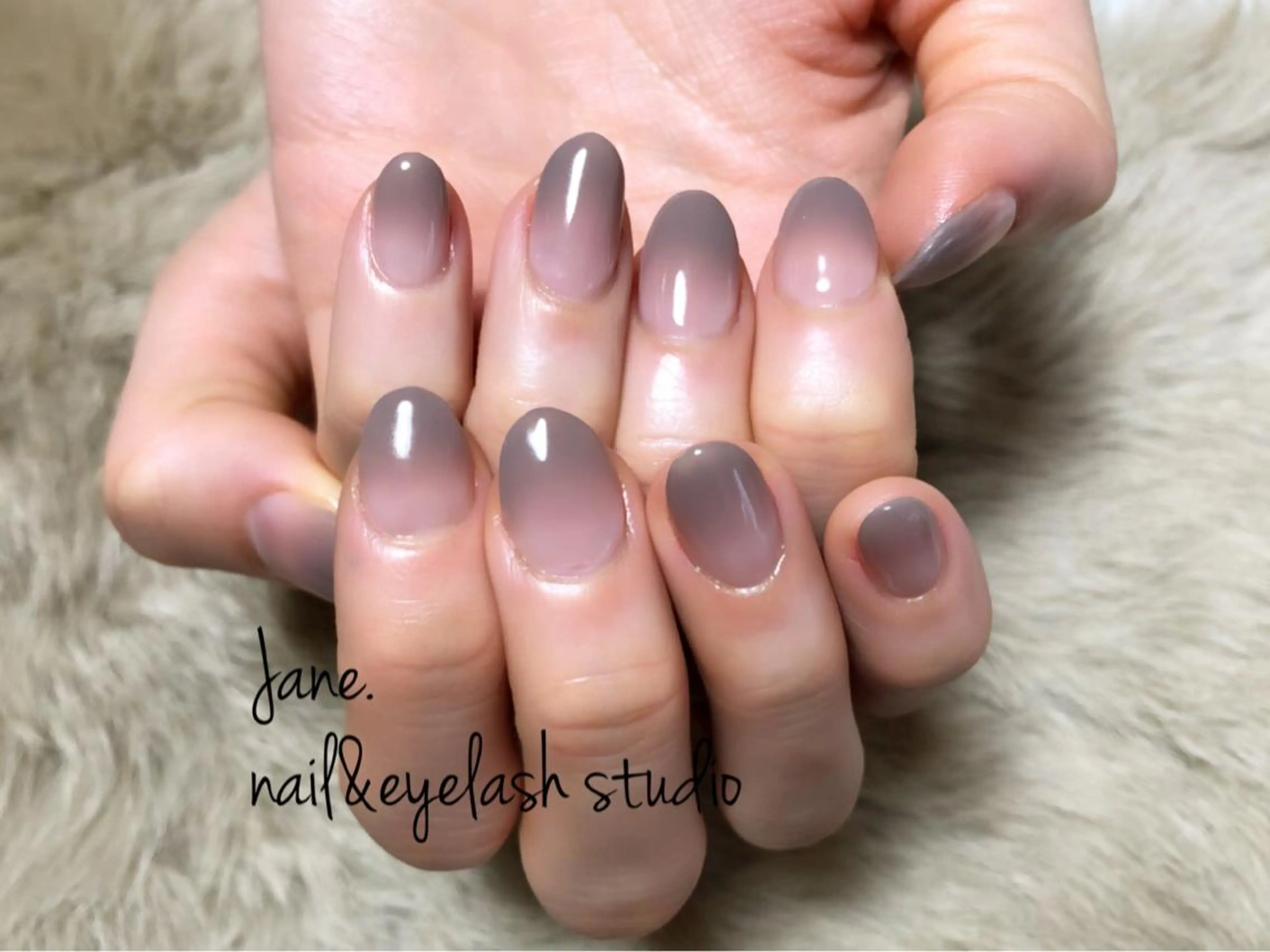 ネイル Yakko pas á pasのネイルデザイン