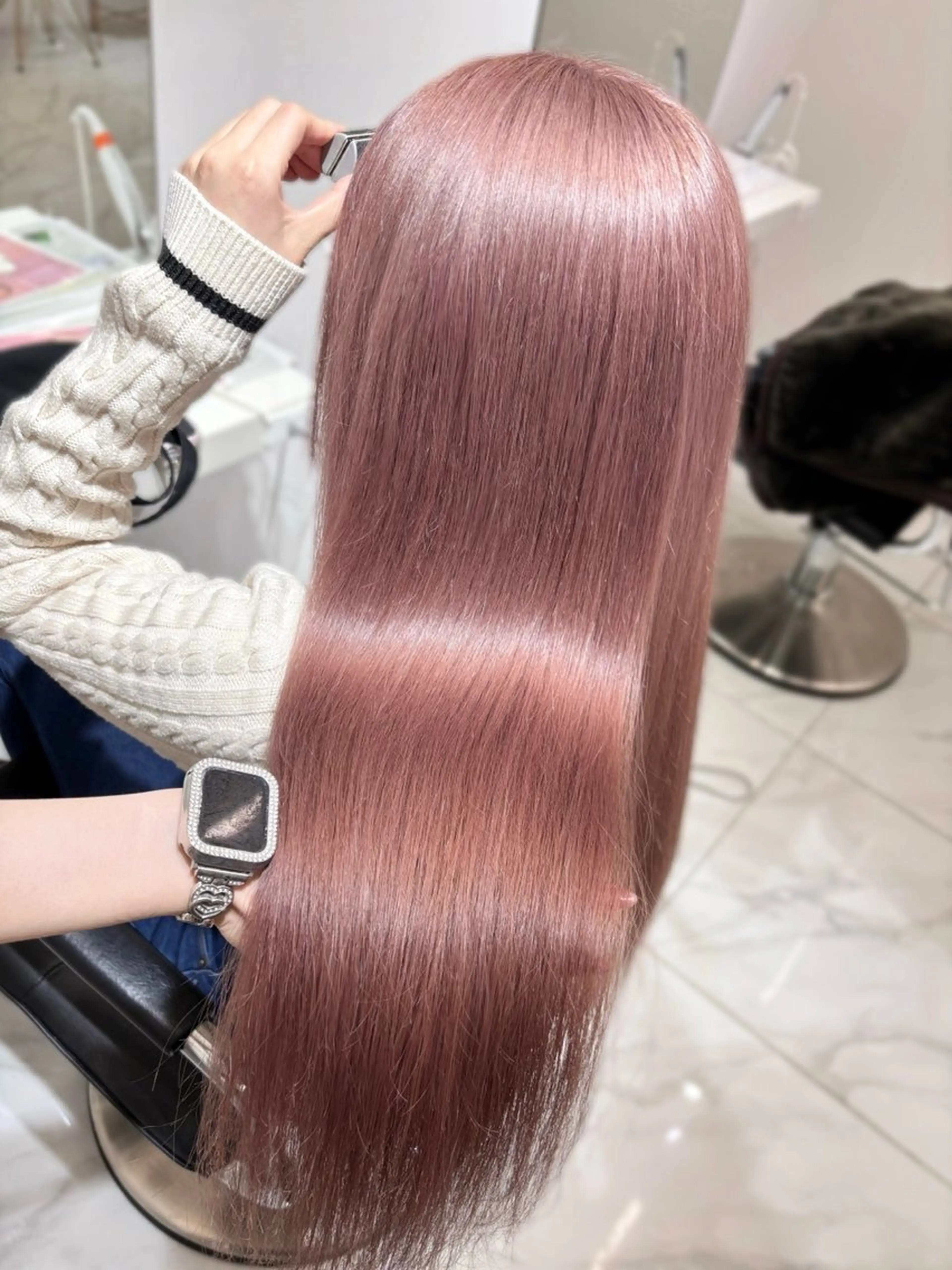 ロング カラー ベージュカラー ブリーチ ケアブリーチ ダブルカラー ピンクカラー カット ヘアカラー トリートメント 盛れる顔周り🤍渋谷 Risa🎀のヘアスタイル