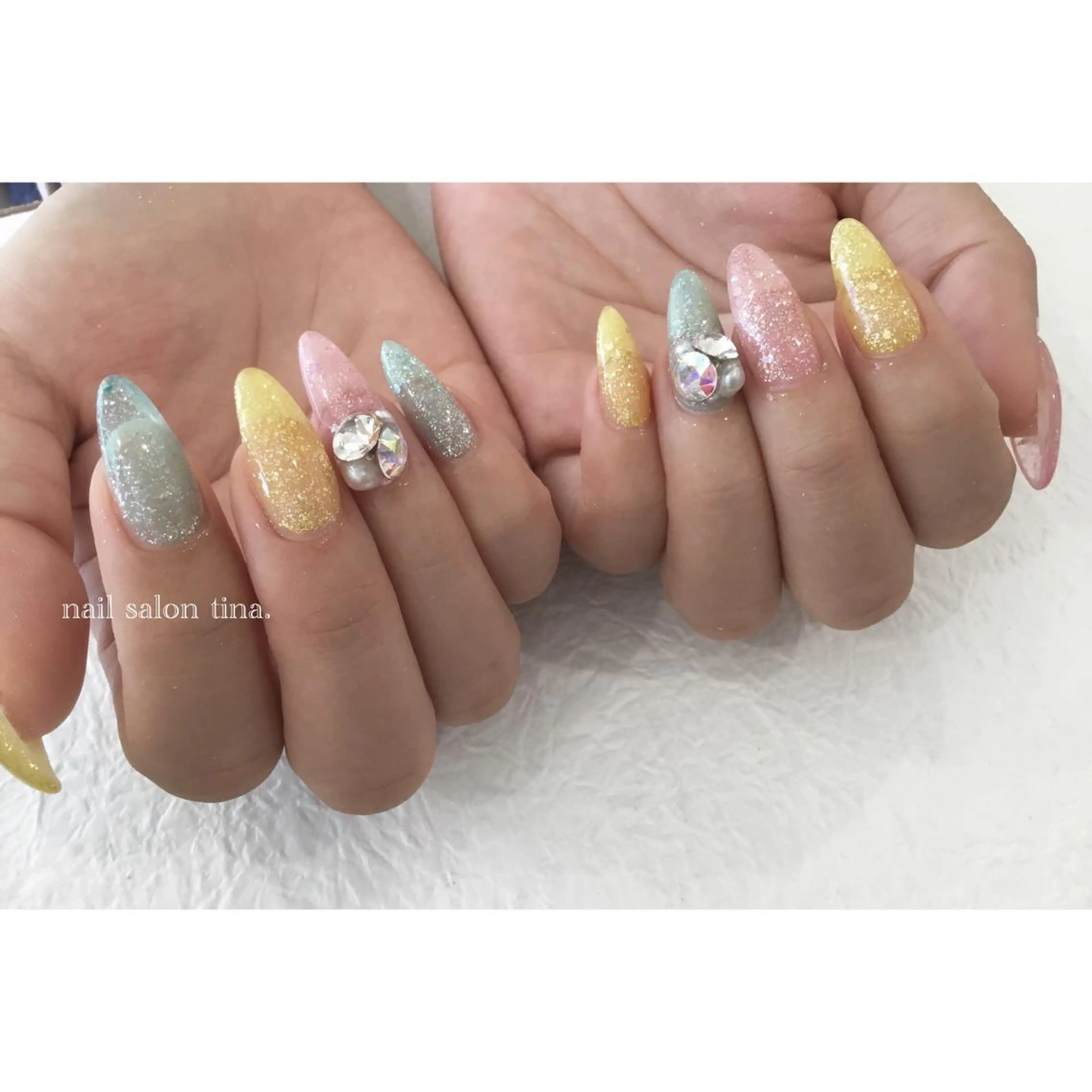 ネイル nail salon tina.所属・中山 はづきのネイルデザイン