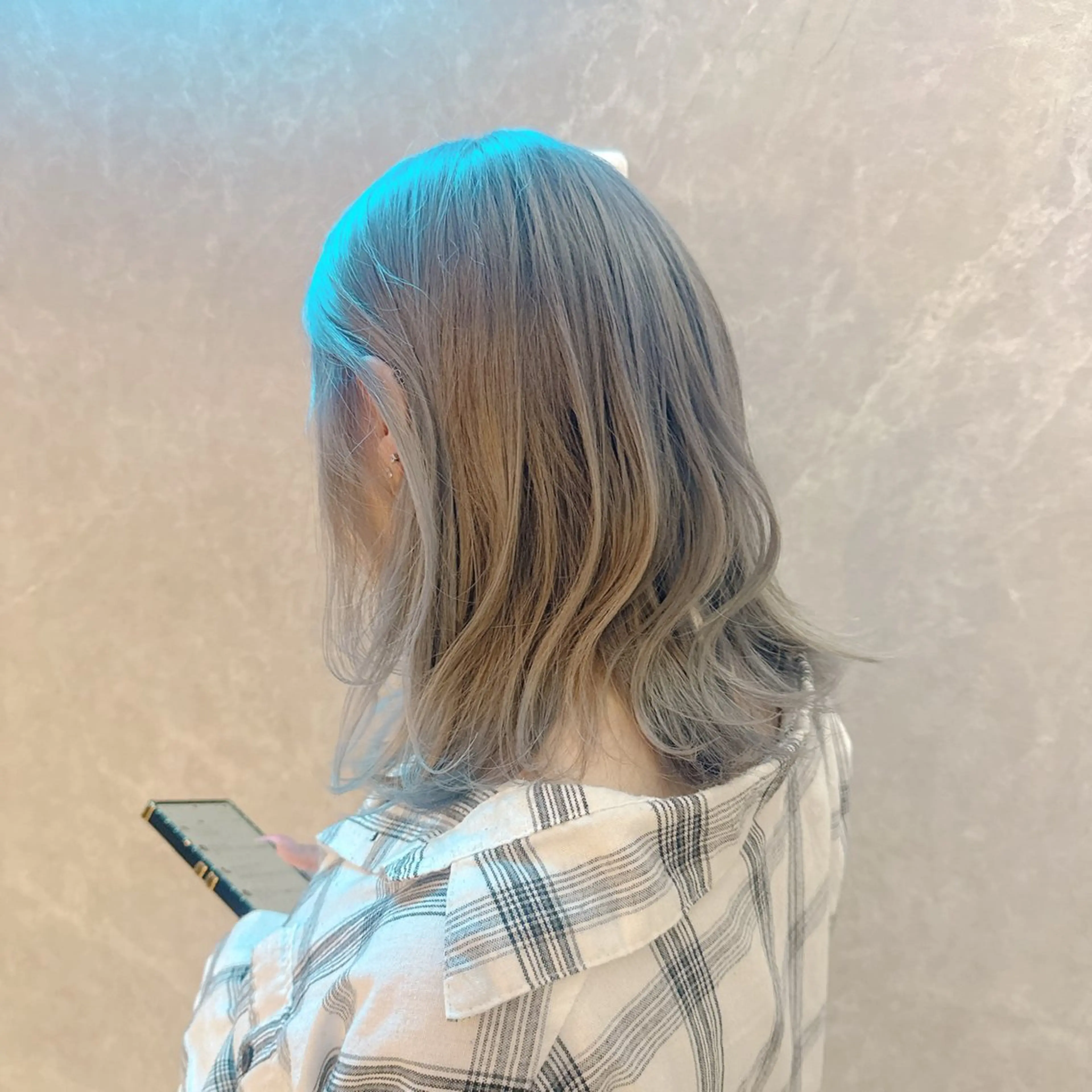 ミディアム カラー ブリーチ ケアブリーチ ダブルカラー イヤリングカラー グラデーションカラー ヘアカラー トリートメント デザインカラー 髪質改善Lilithのその他イメージ