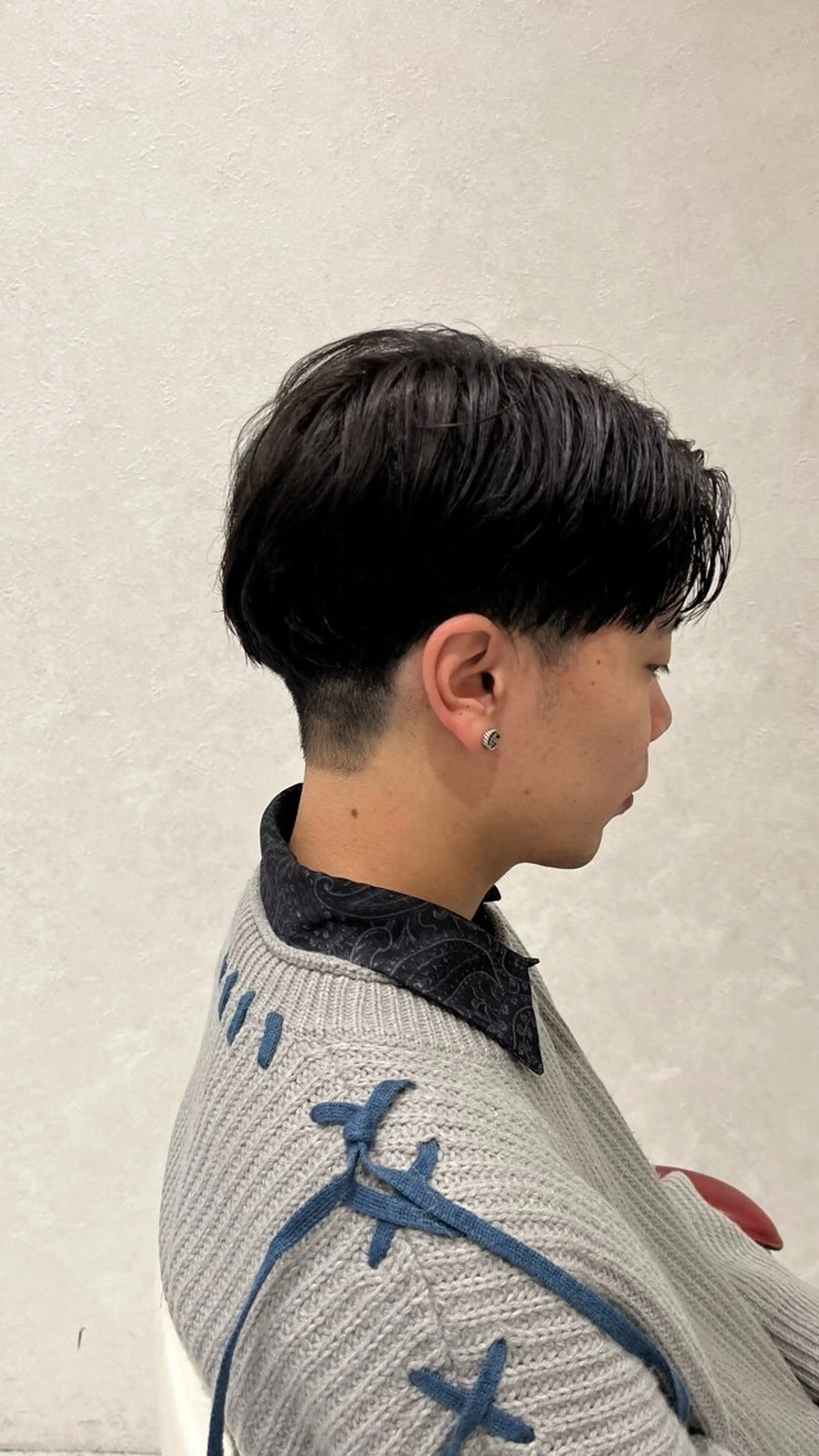 メンズ カット ヘアカラー 中屋 比呂のヘアスタイル