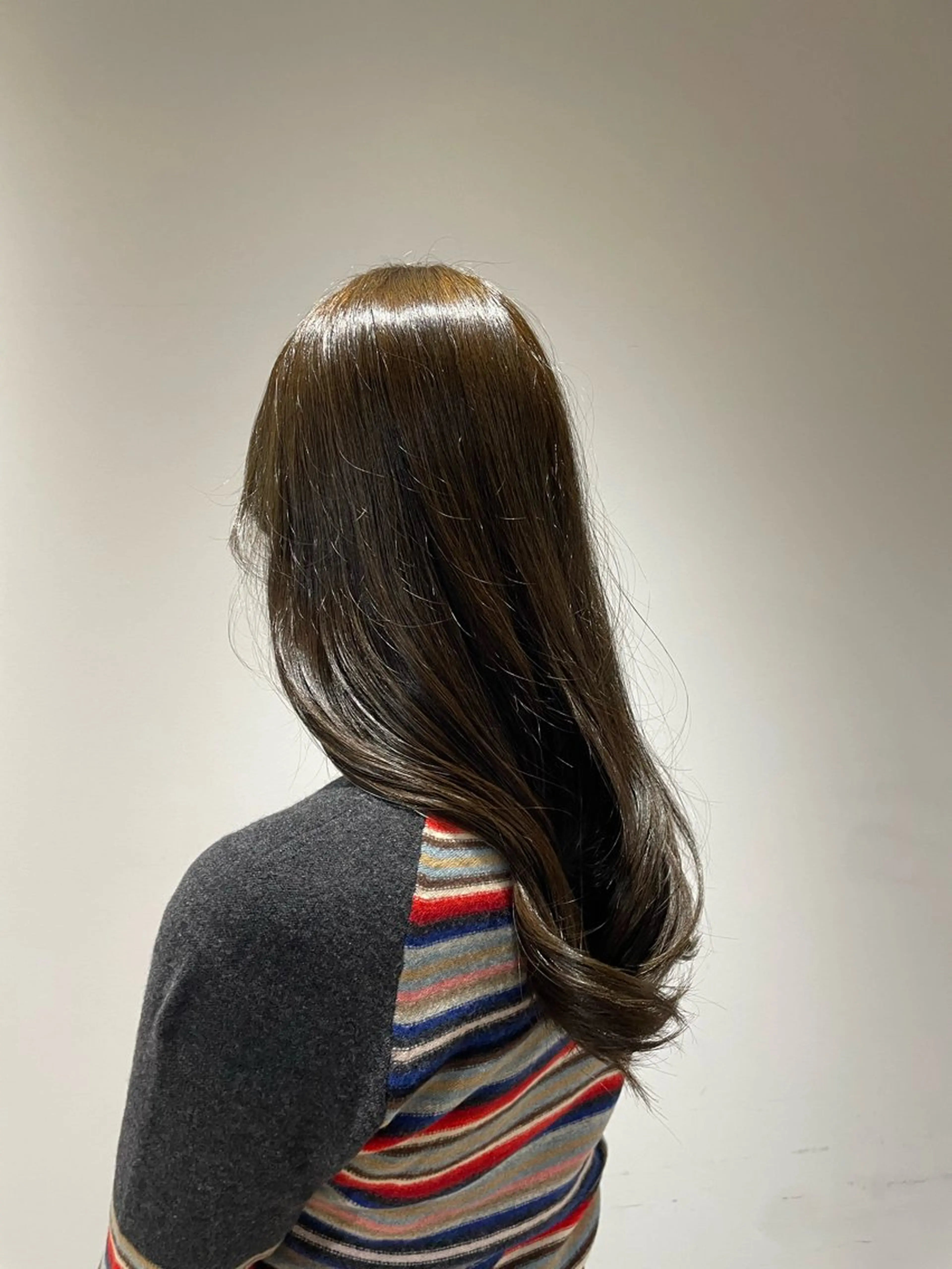 カラー 透明感カラー 𝐚𝐨𝐢/カット /パーマモデルのヘアスタイル