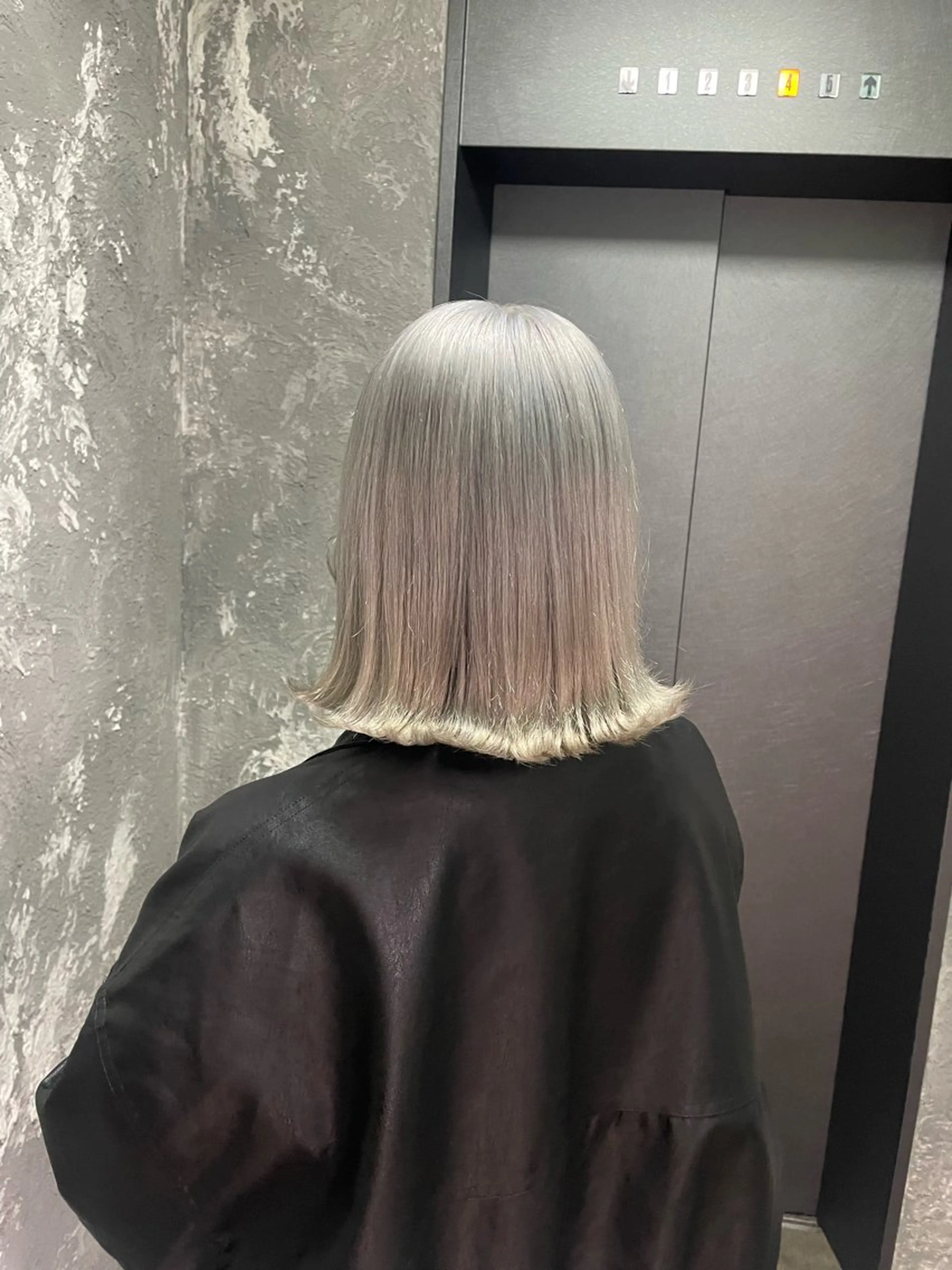 ミディアム カラー ヘアカラー ハイトーン 横浜💞ミオのヘアスタイル