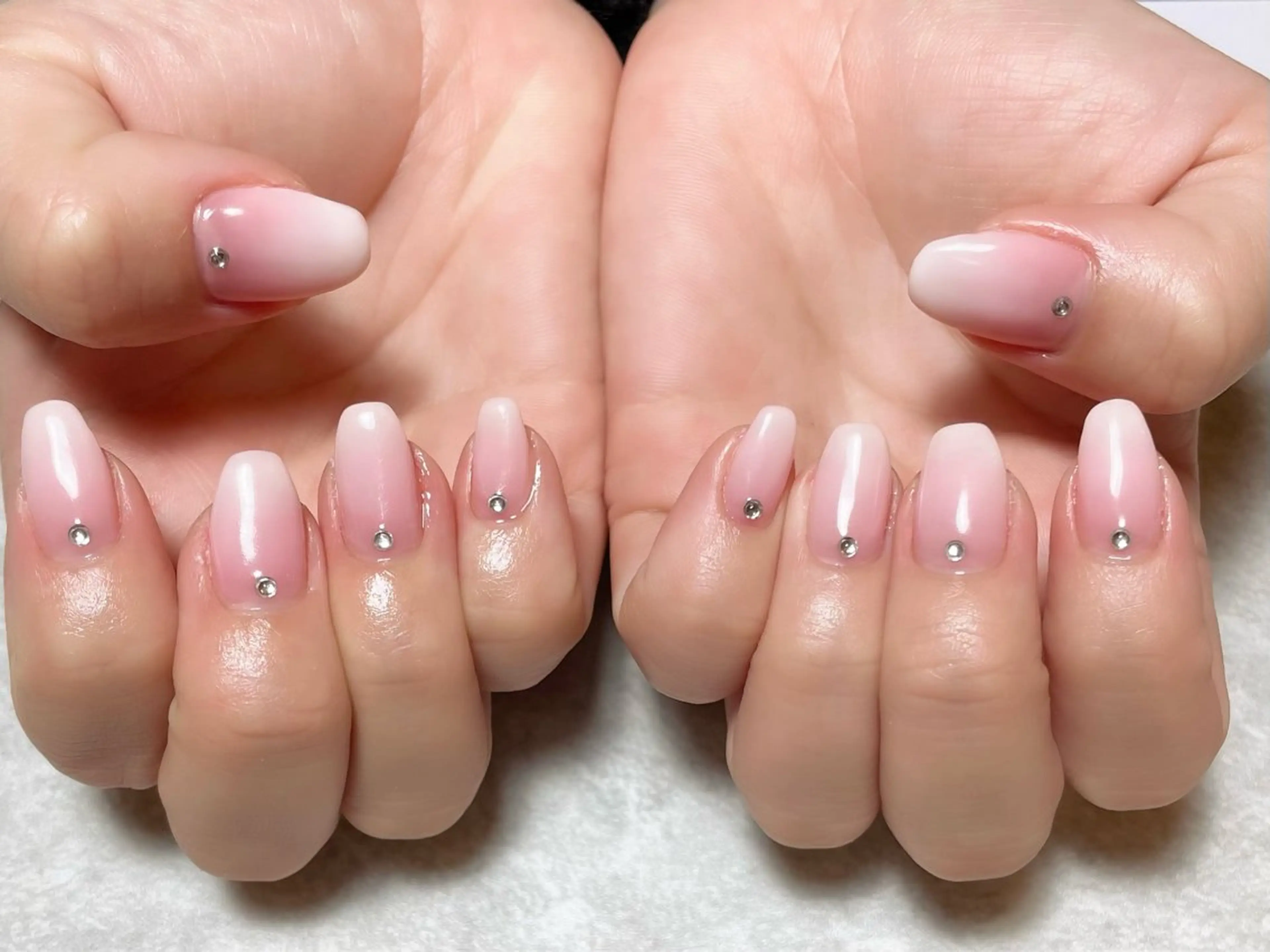 ネイル ハンドネイル total salon fu-a'[フーア]所属・佐藤 芽衣のネイルデザイン