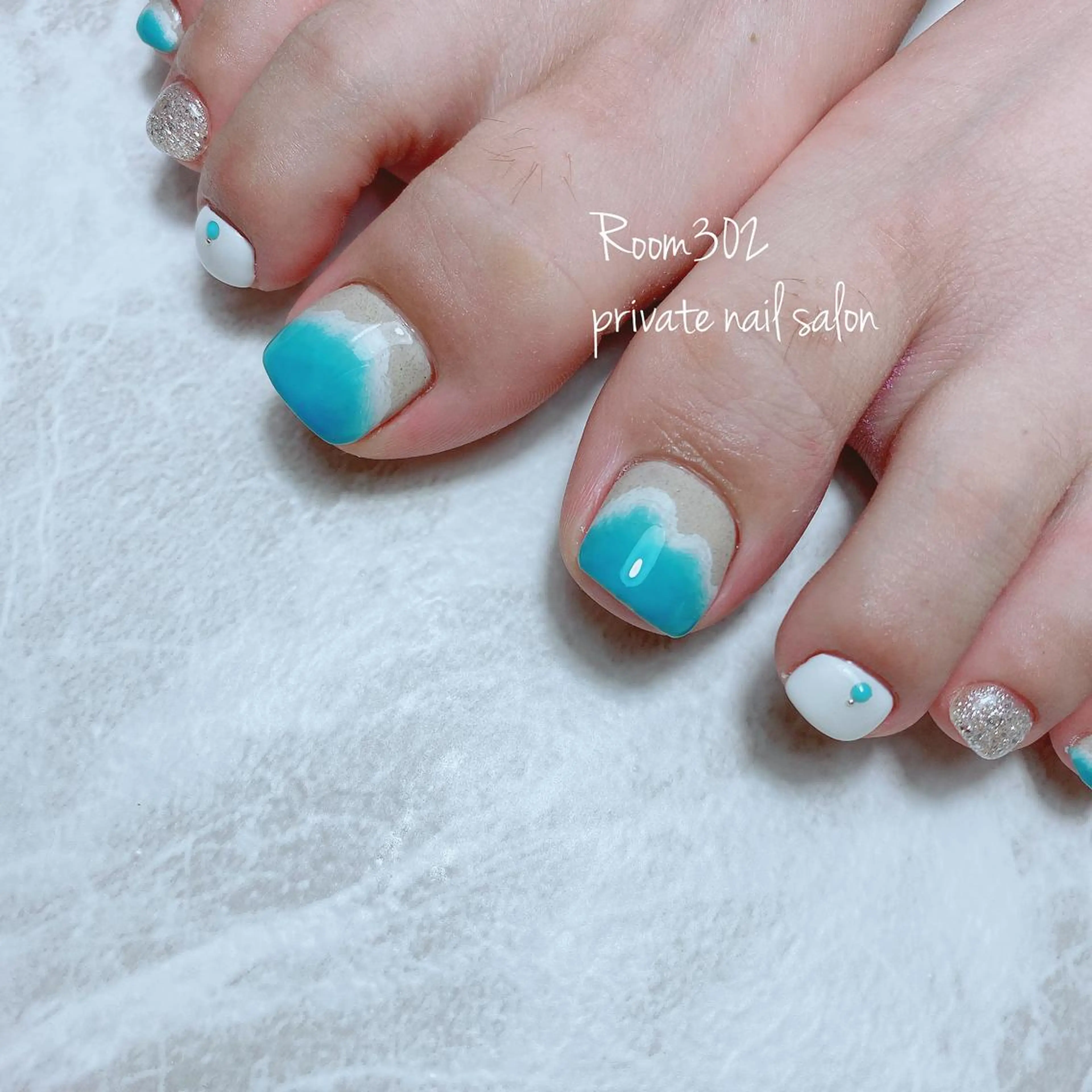 ネイル フットネイル Room 302のネイルデザイン