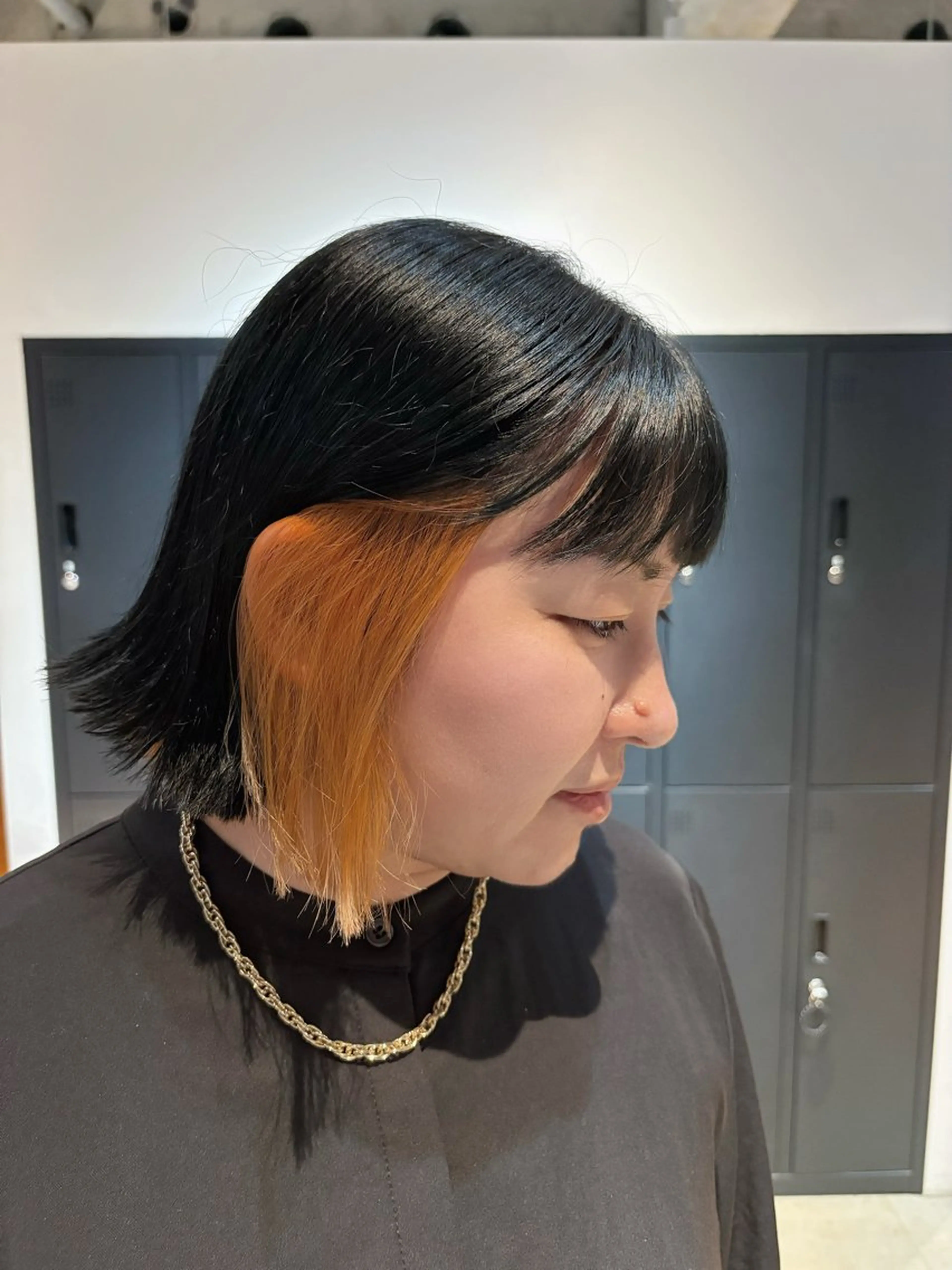 ミディアム カラー ブリーチ ダブルカラー イヤリングカラー インナーカラー オレンジ ヘアカラー 🌊インナーカラー 🐬櫻井海星のヘアスタイル