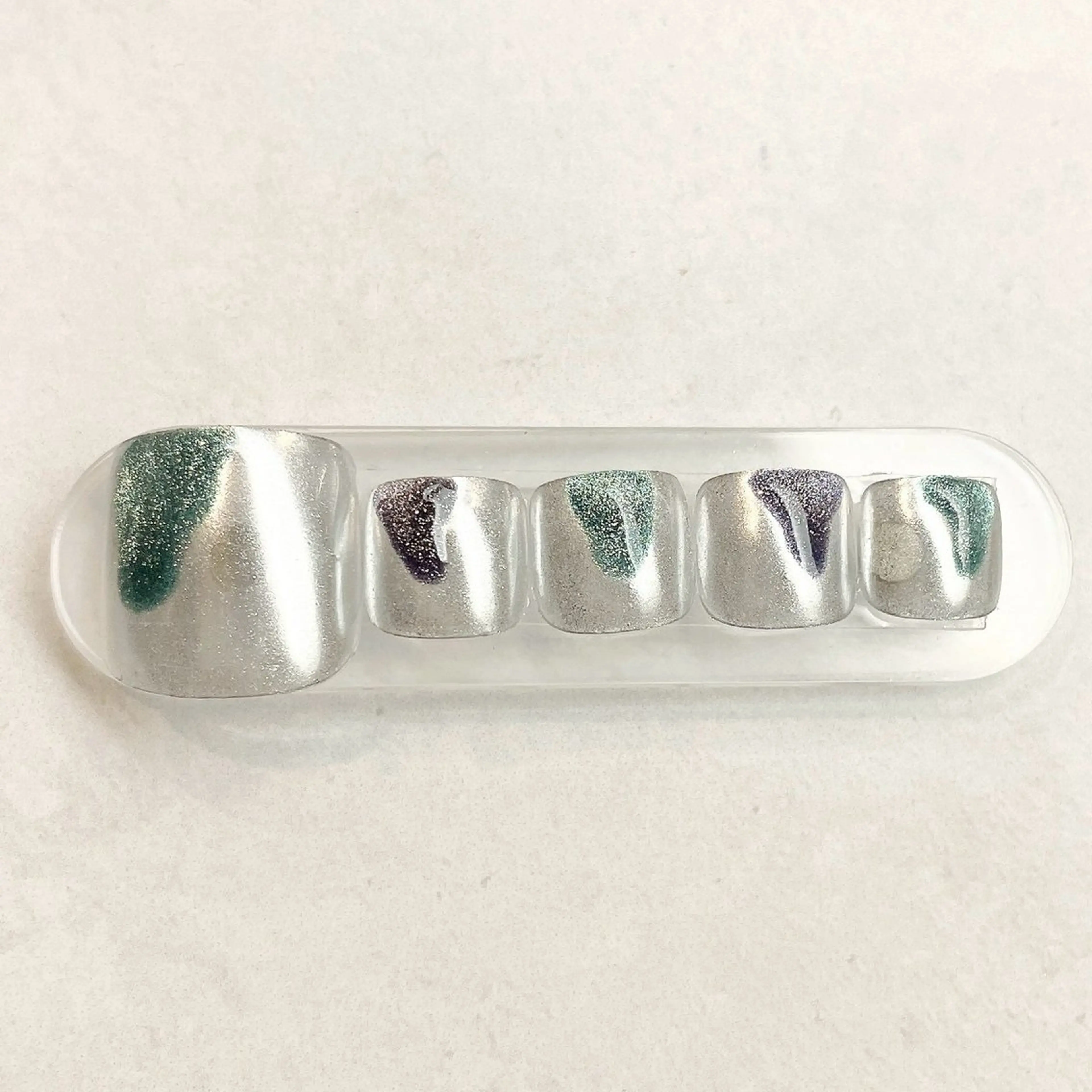 ネイル 早野 美菜子のネイルデザイン