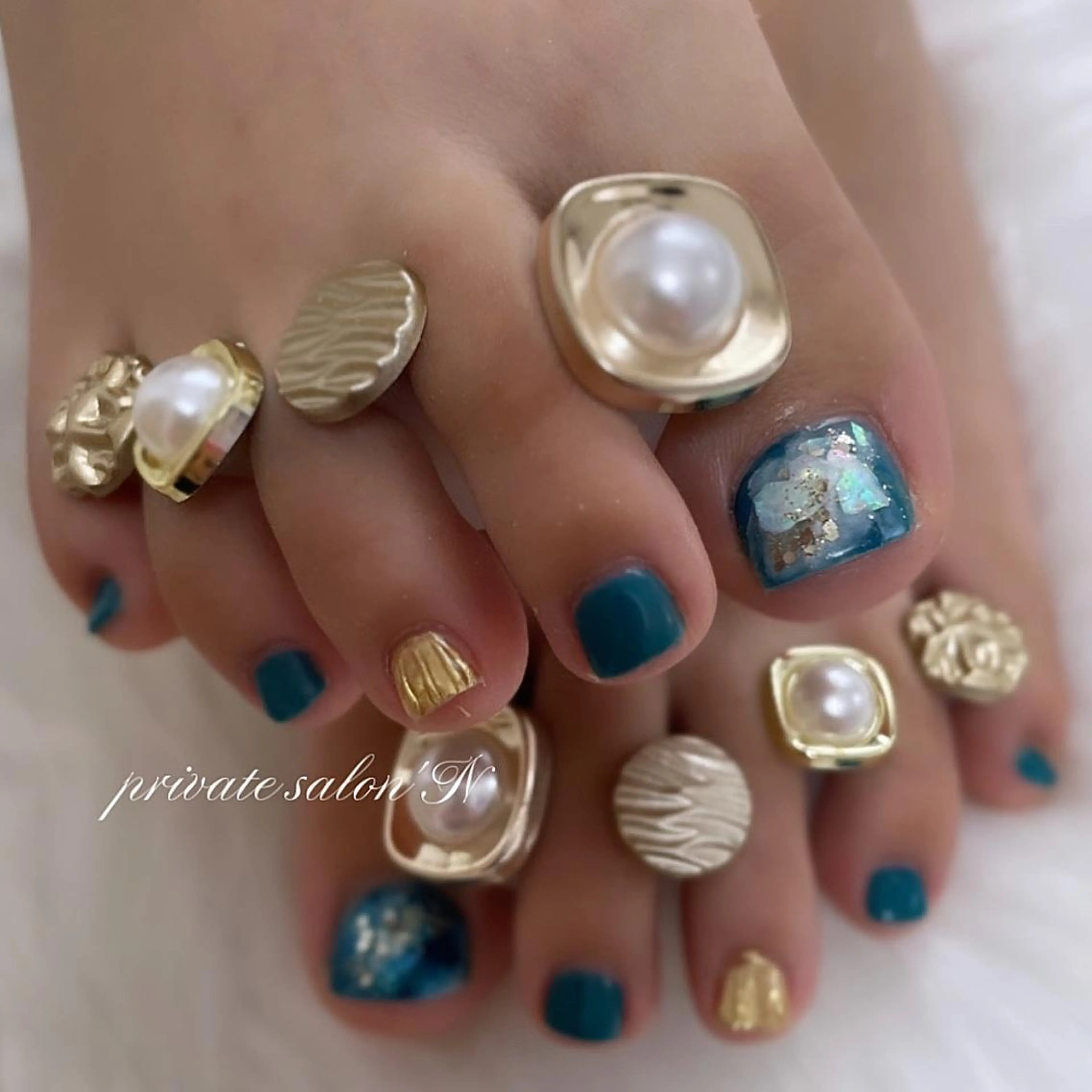 ネイル フットネイル 夏ネイル BINERVA所属・BINERVA nail salonのネイルデザイン