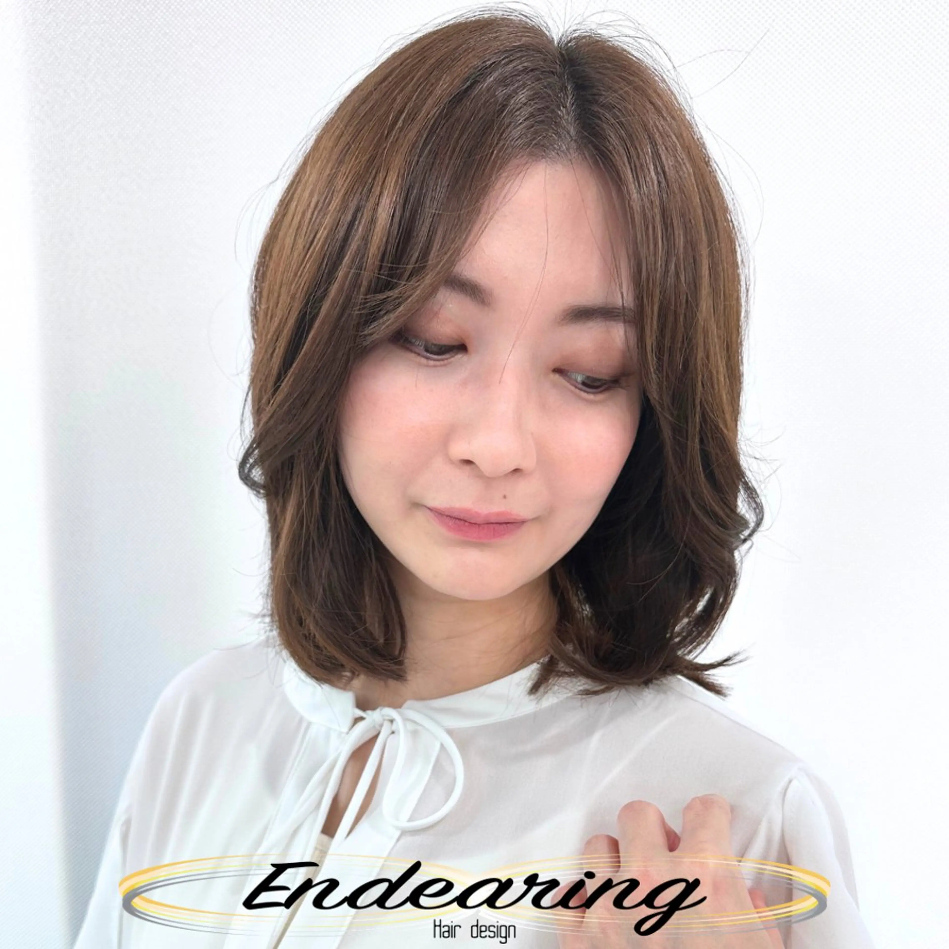 カラー アッシュ ベージュカラー 透明感カラー カット ヘアカラー Endearing 銀座/レイヤーカットのヘアスタイル
