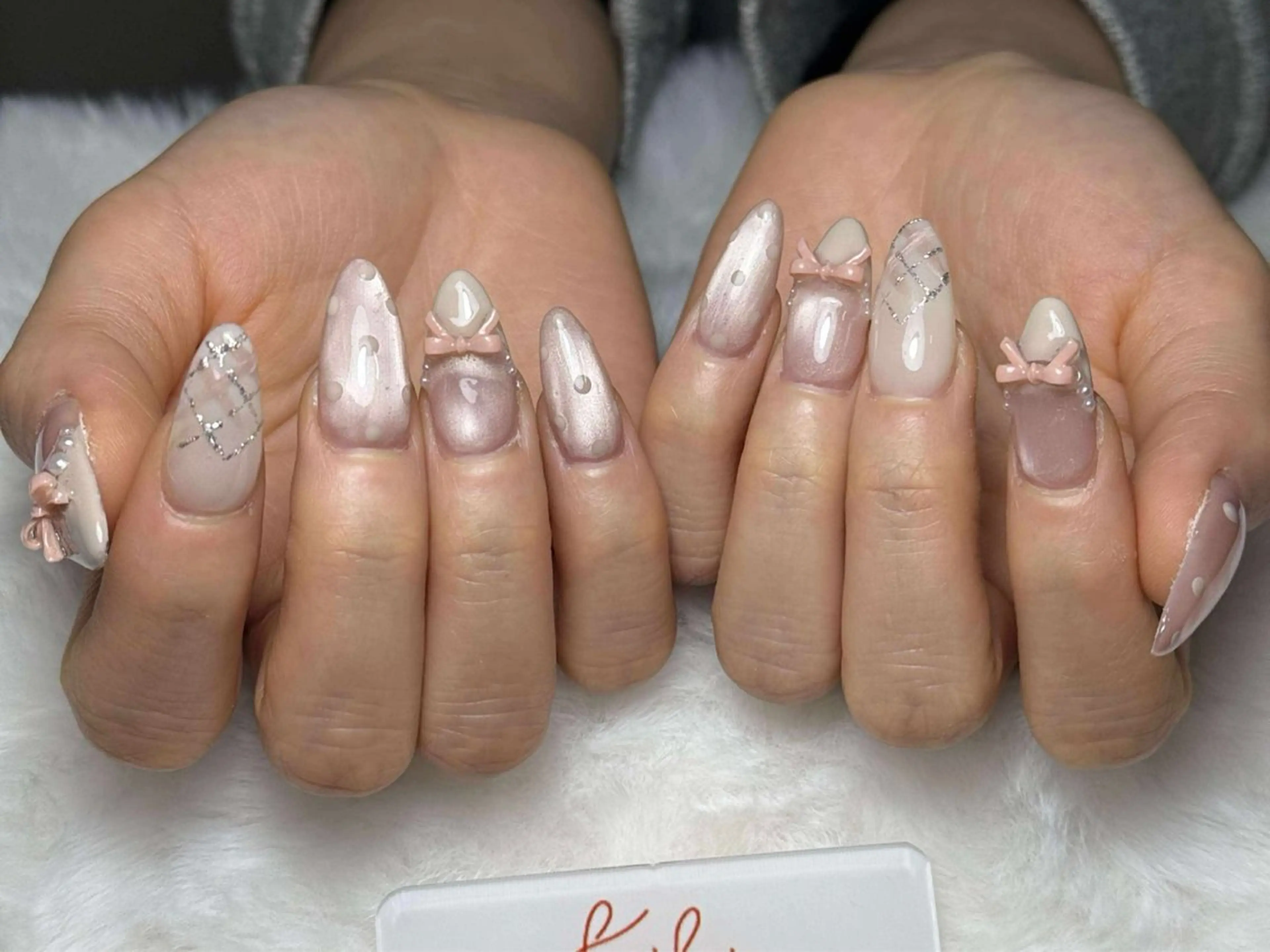 ネイル アートネイル フレンチネイル ジェルネイル グラデーション 韓国ネイル ハンドネイル ハンドケア さくら💮💮 【オフ無料】のネイルデザイン