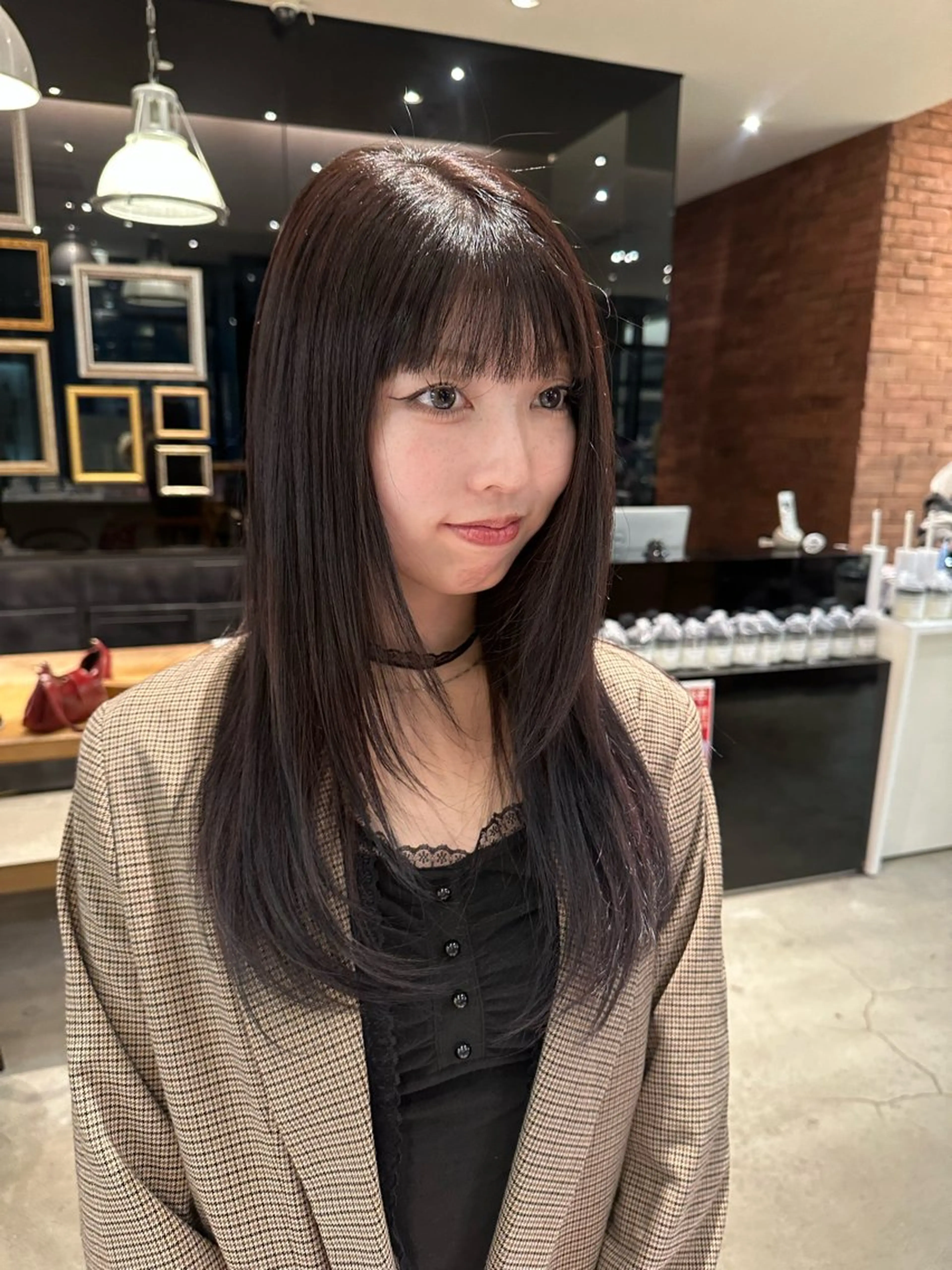 ミディアム 美 海のヘアスタイル