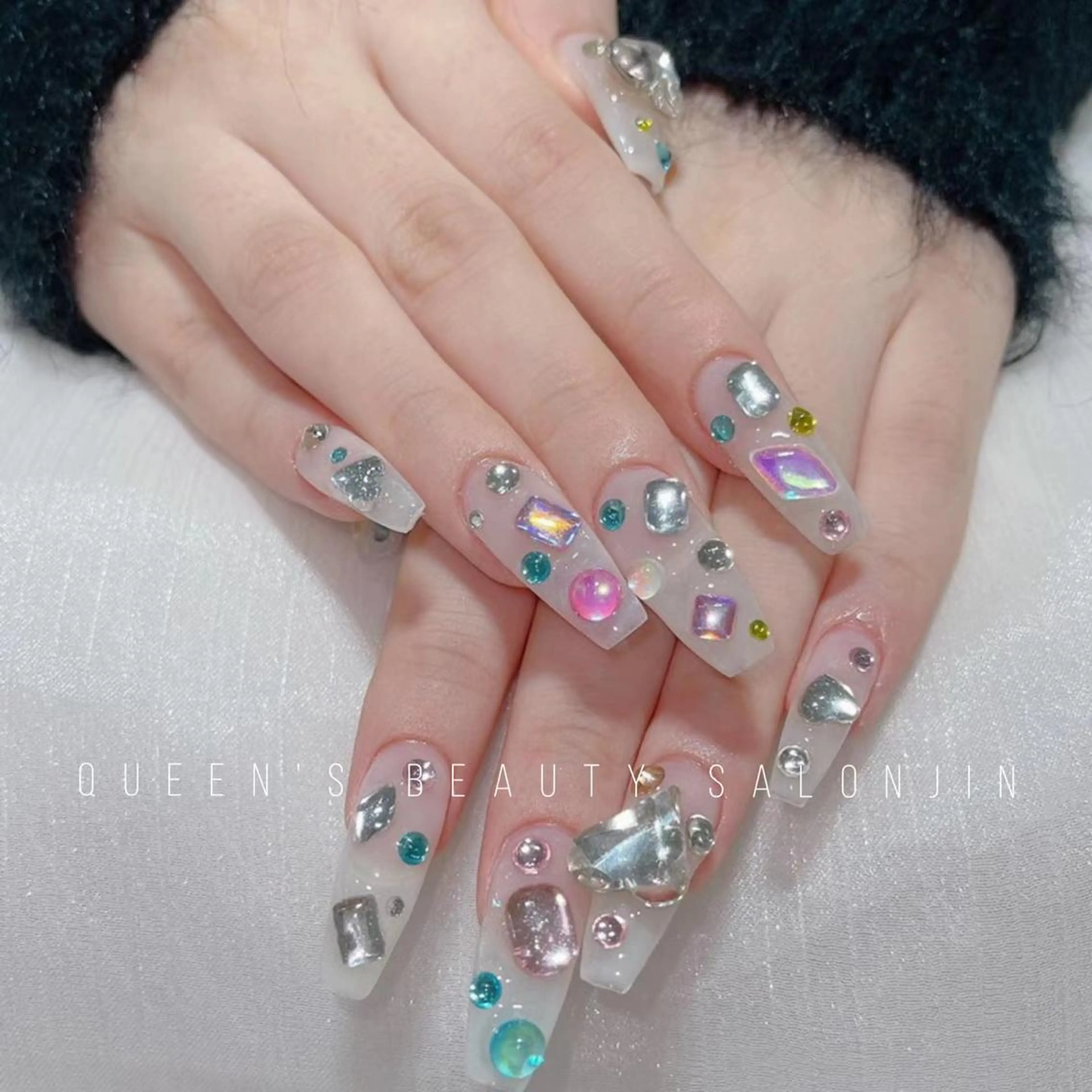 ネイル ハンドネイル Queens みなみのネイルデザイン