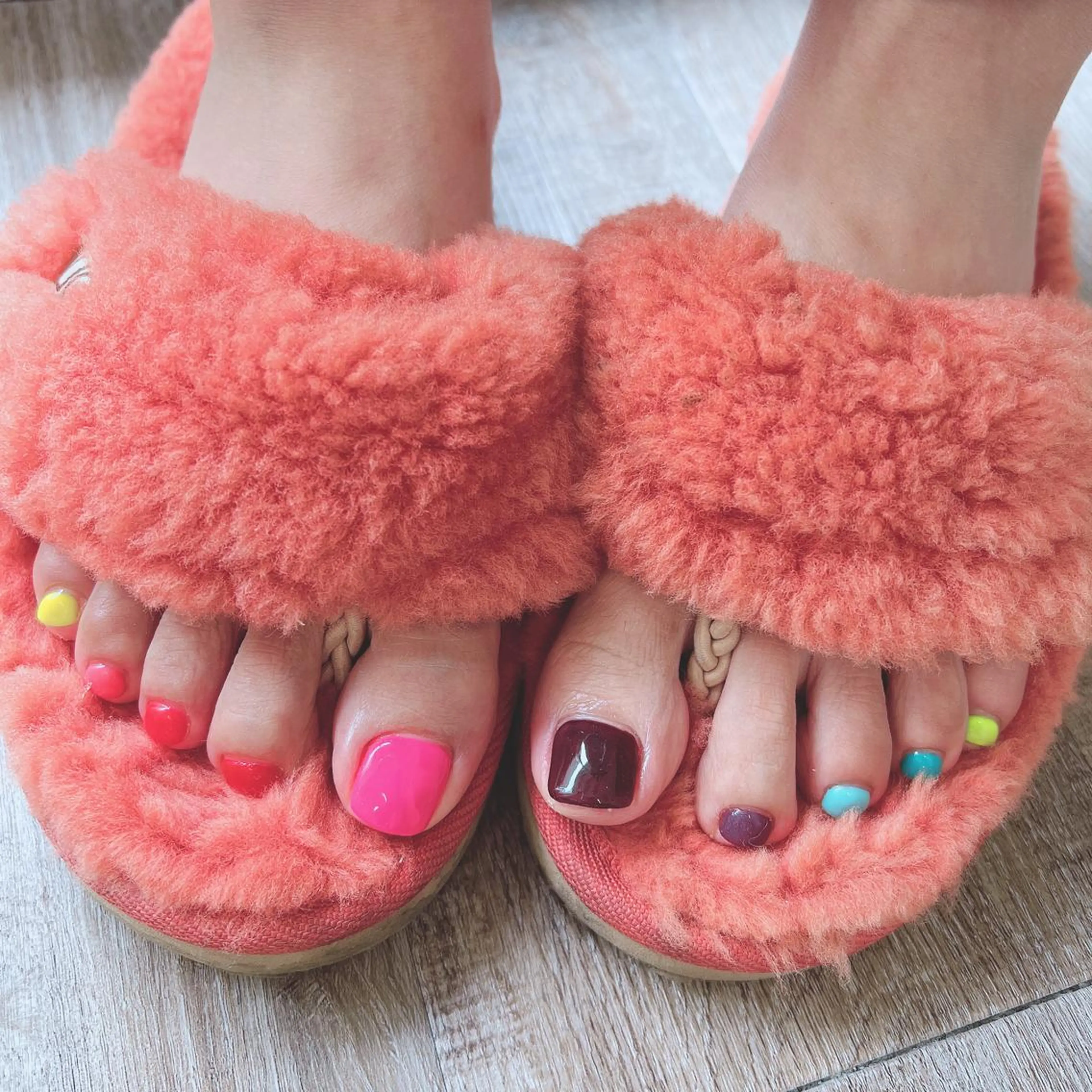 ネイル フットネイル Romine アイラッシュ&ネイルのマツエク・マツパデザイン