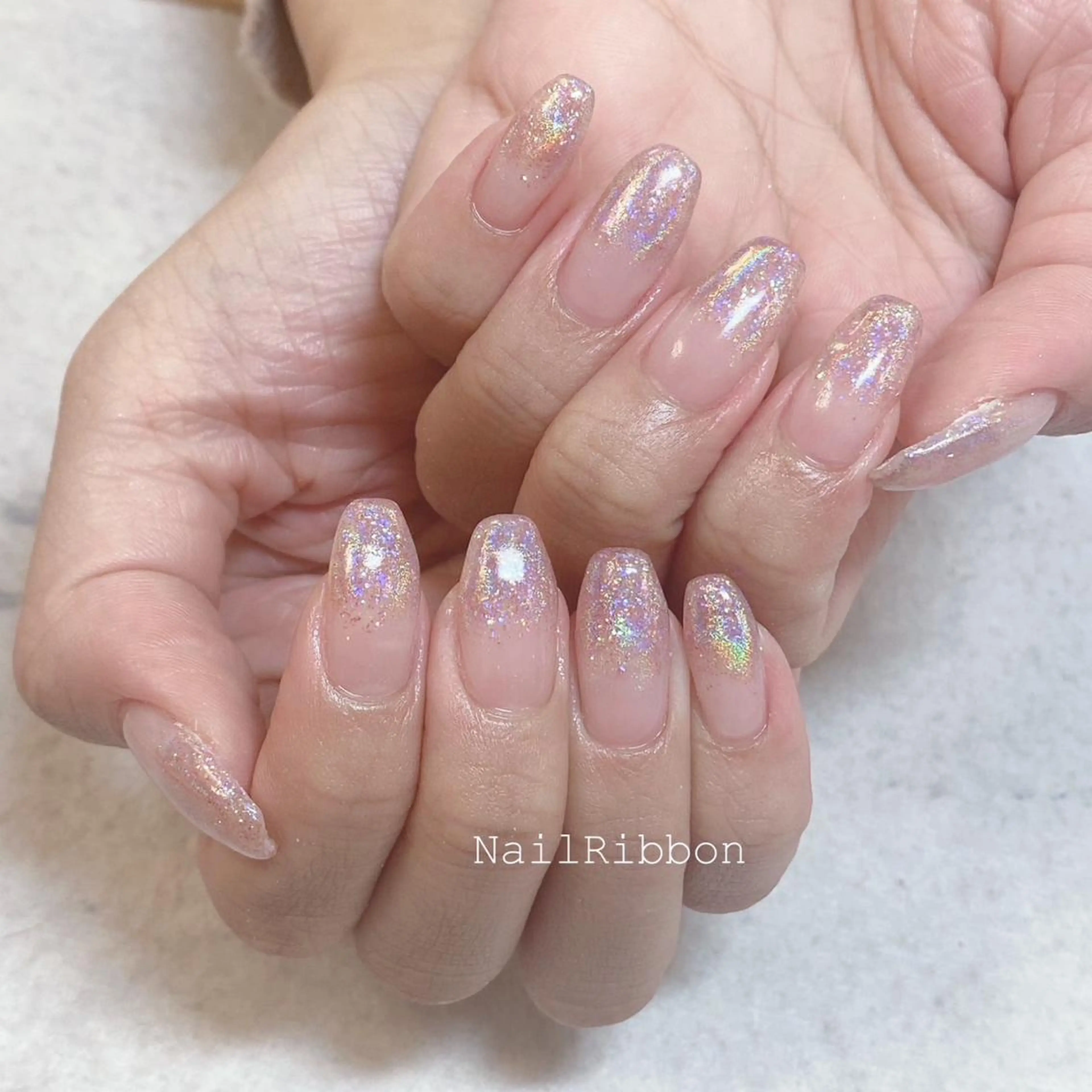 ネイル ネイルリボン 受付スタッフのネイルデザイン