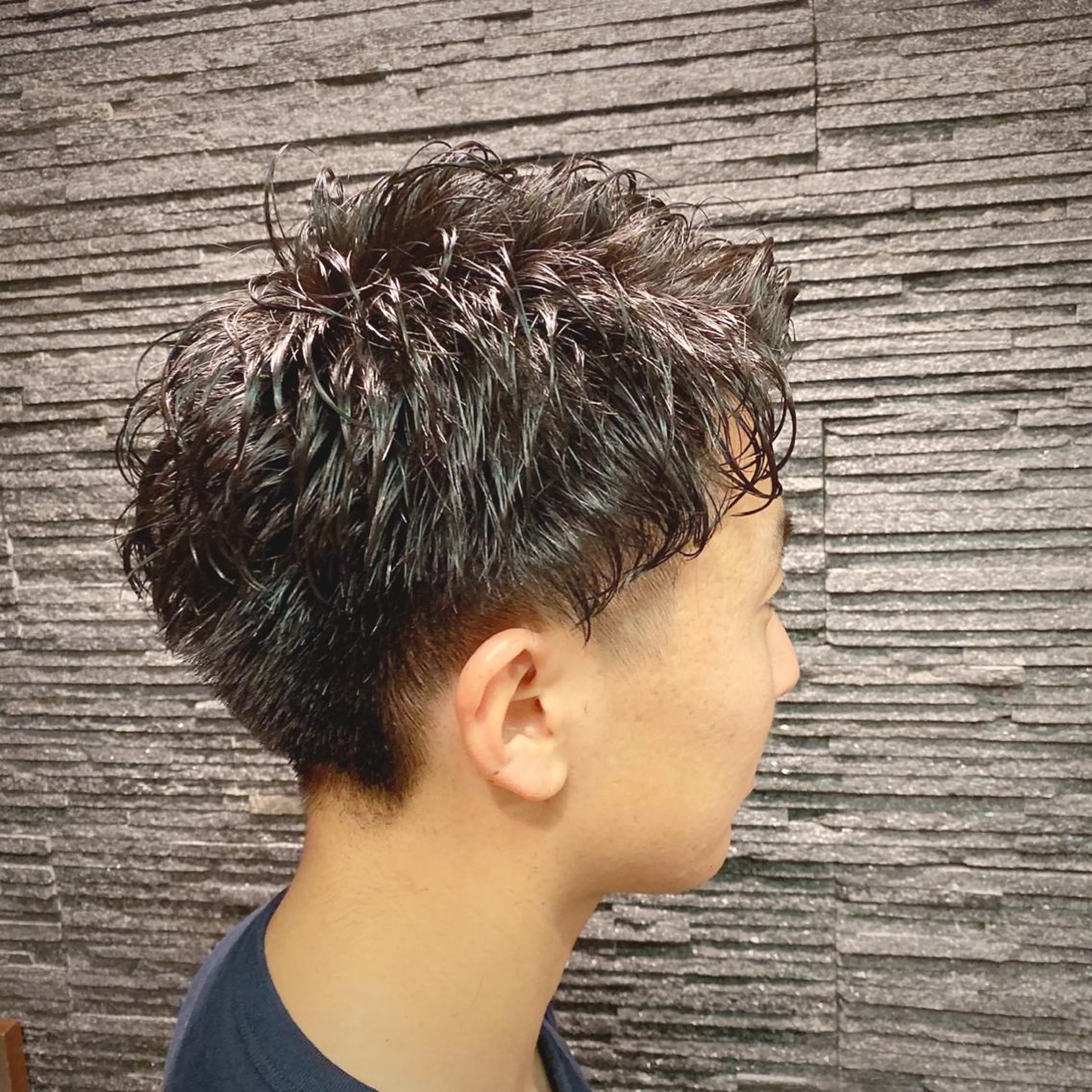 ショート パーマ メンズ 山田 哲平のヘアスタイル