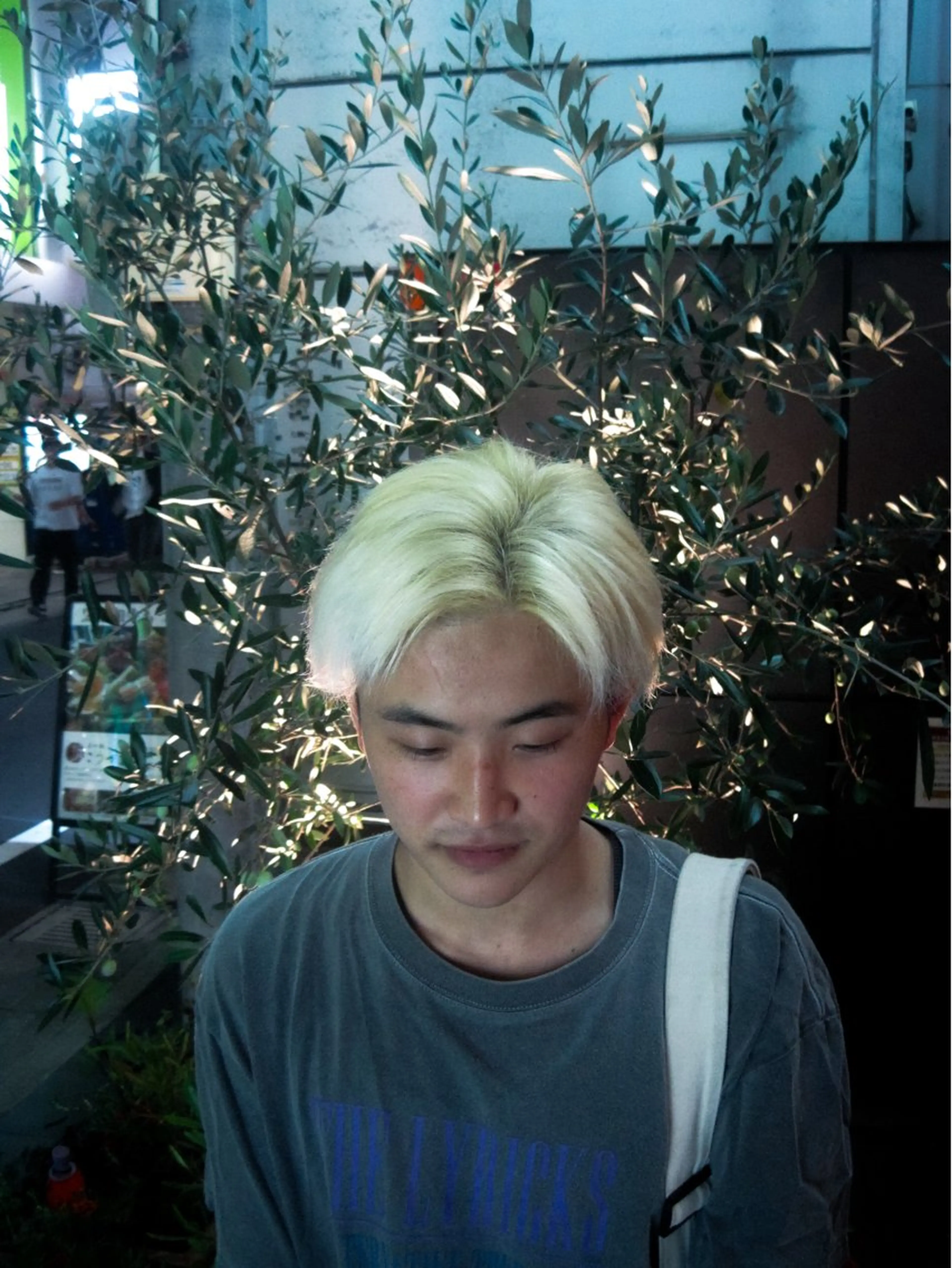 ミディアム カラー パーマ ヘアアレンジ メンズ メンズブリーチ ブリーチ カット ヘアカラー メンズ カラー特化/ カラー特化/池田海斗のヘアスタイル