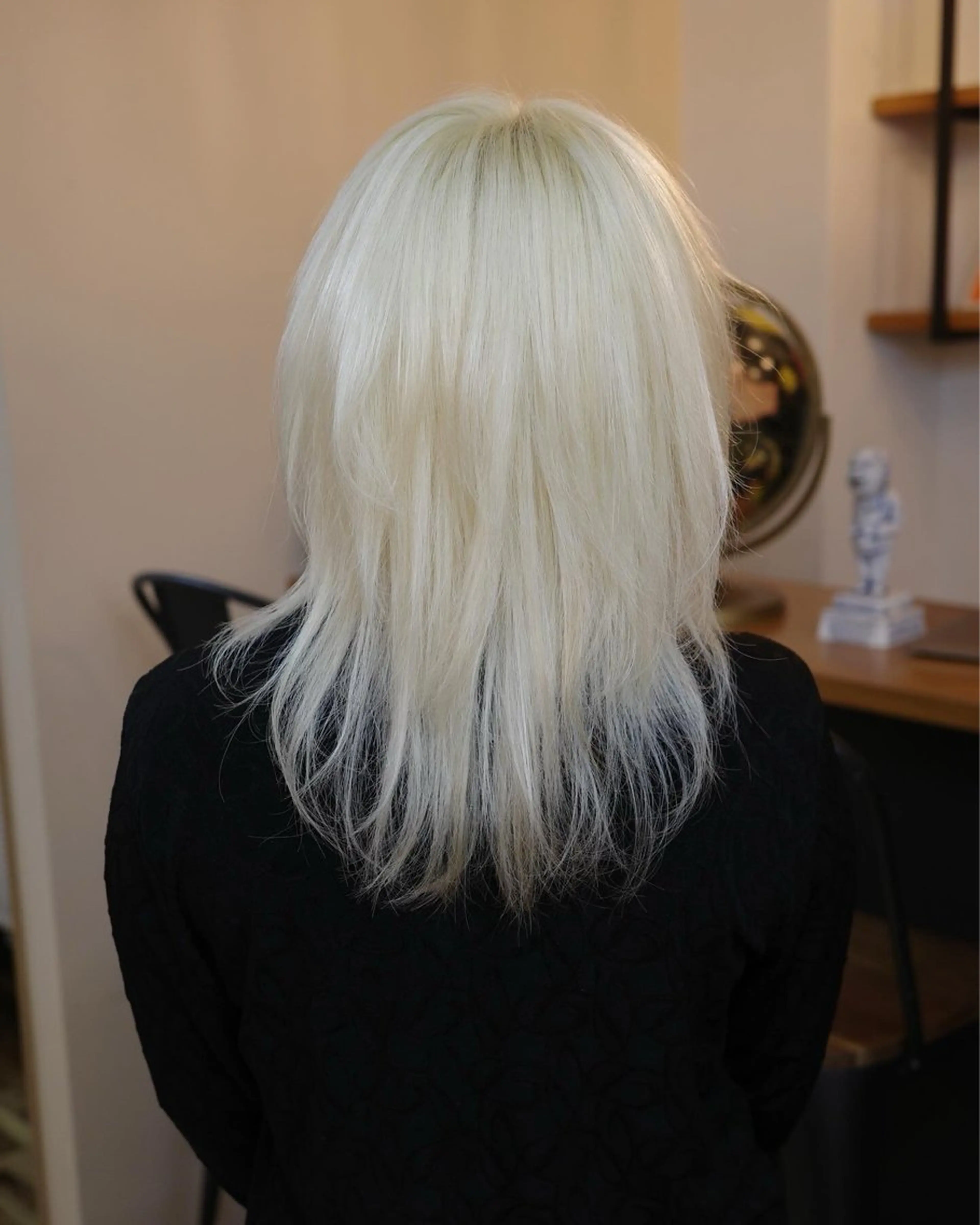 ミディアム カラー ハイトーンカラー ⭐️NAZUNAのヘアスタイル