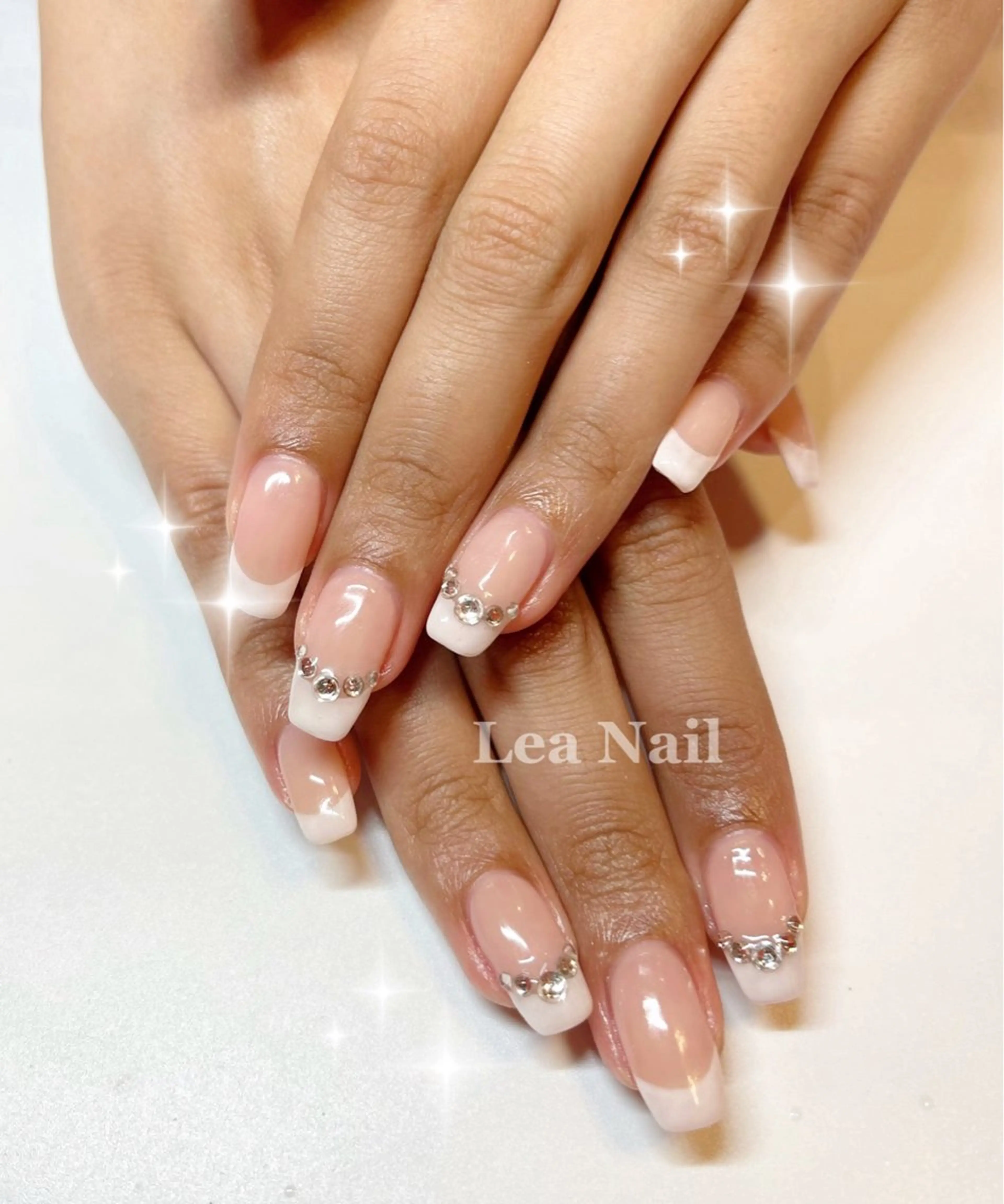 ネイル フレンチネイル シンプルネイル Lea Nailのネイルデザイン